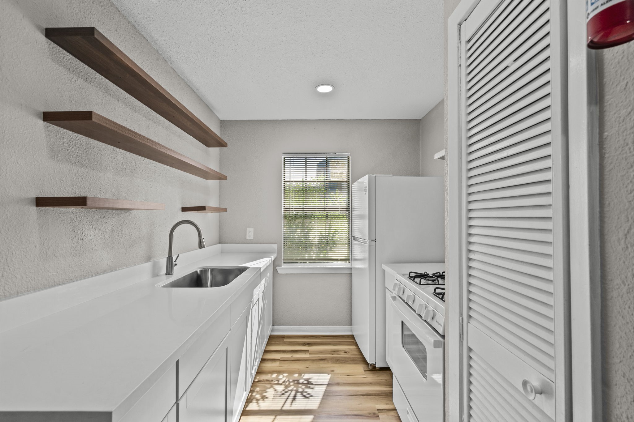 1927 Ave M 1/2 4 Property Photo 1