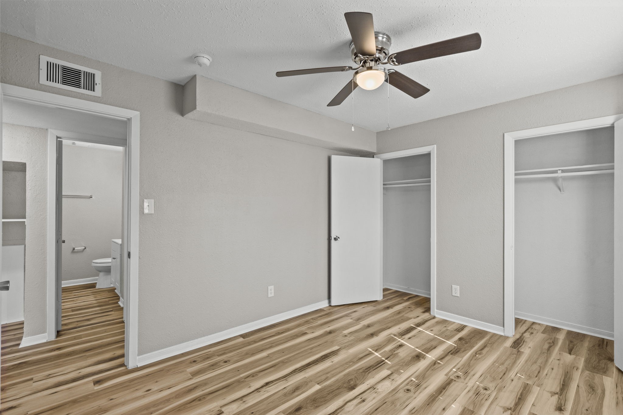 1927 Ave M 1/2 4 Property Photo 8