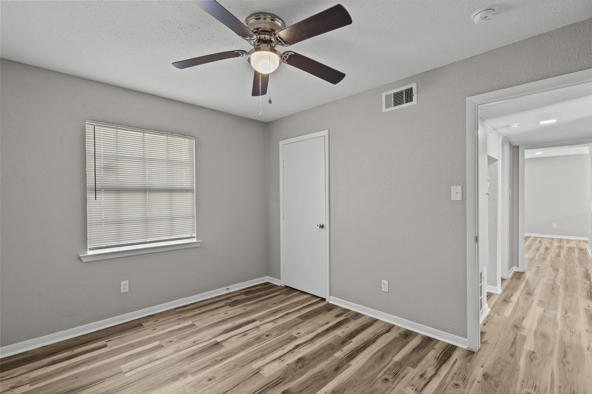 1927 Ave M 1/2 4 Property Photo 14