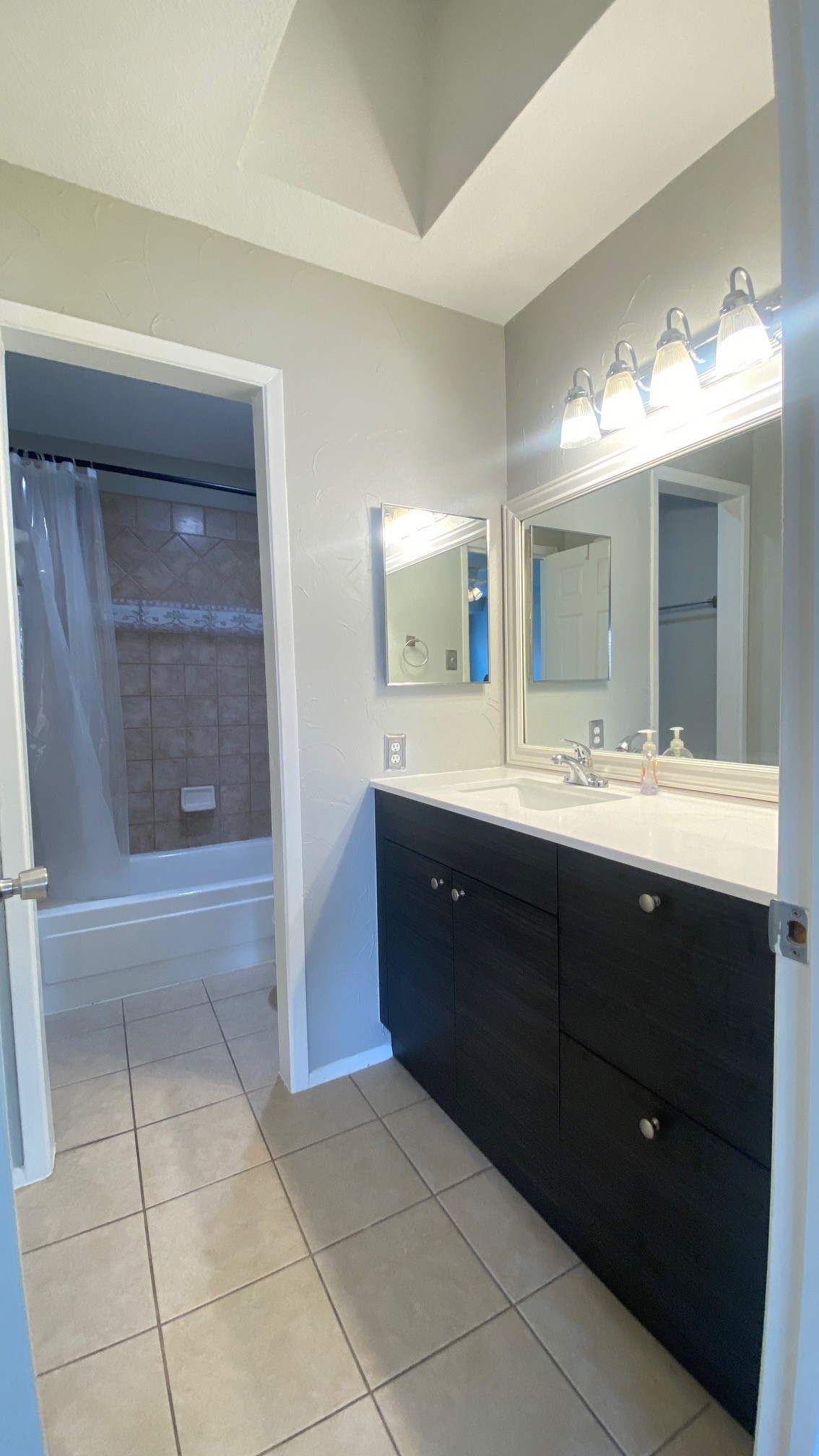 2601 S Braeswood Boulevard 403 Property Photo 15