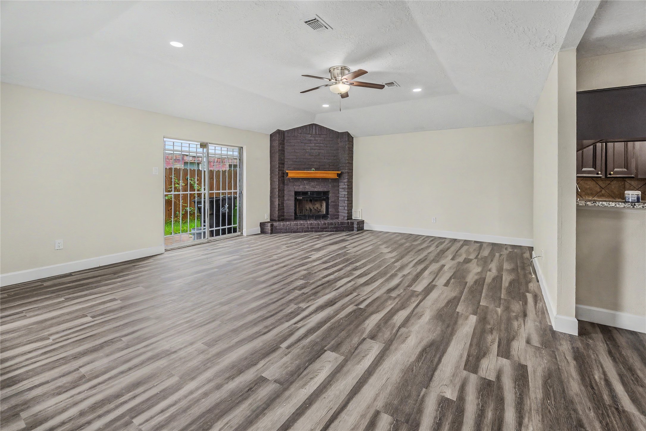 7907 Chancel Drive Property Photo 7