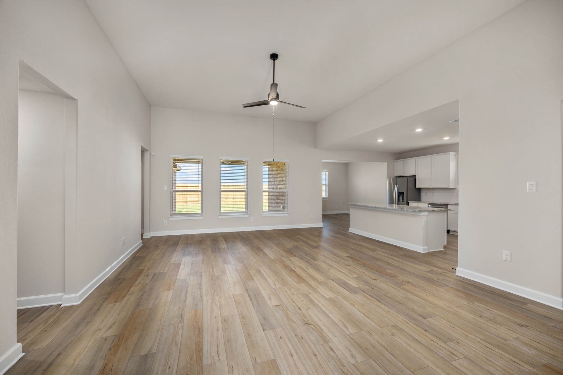2921 Fair Wind Lane Property Photo 2