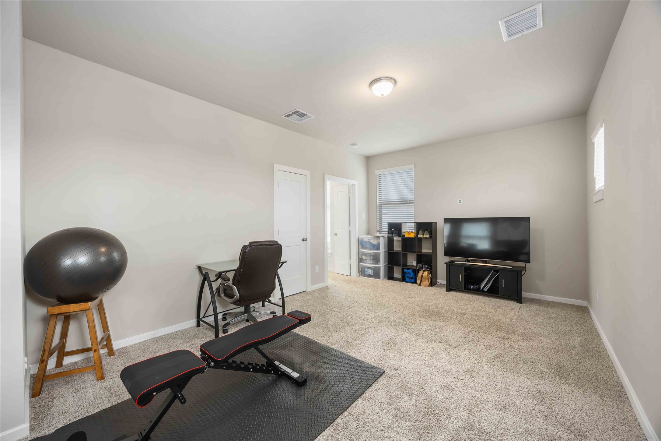 9703 Colorado Street Property Photo 15