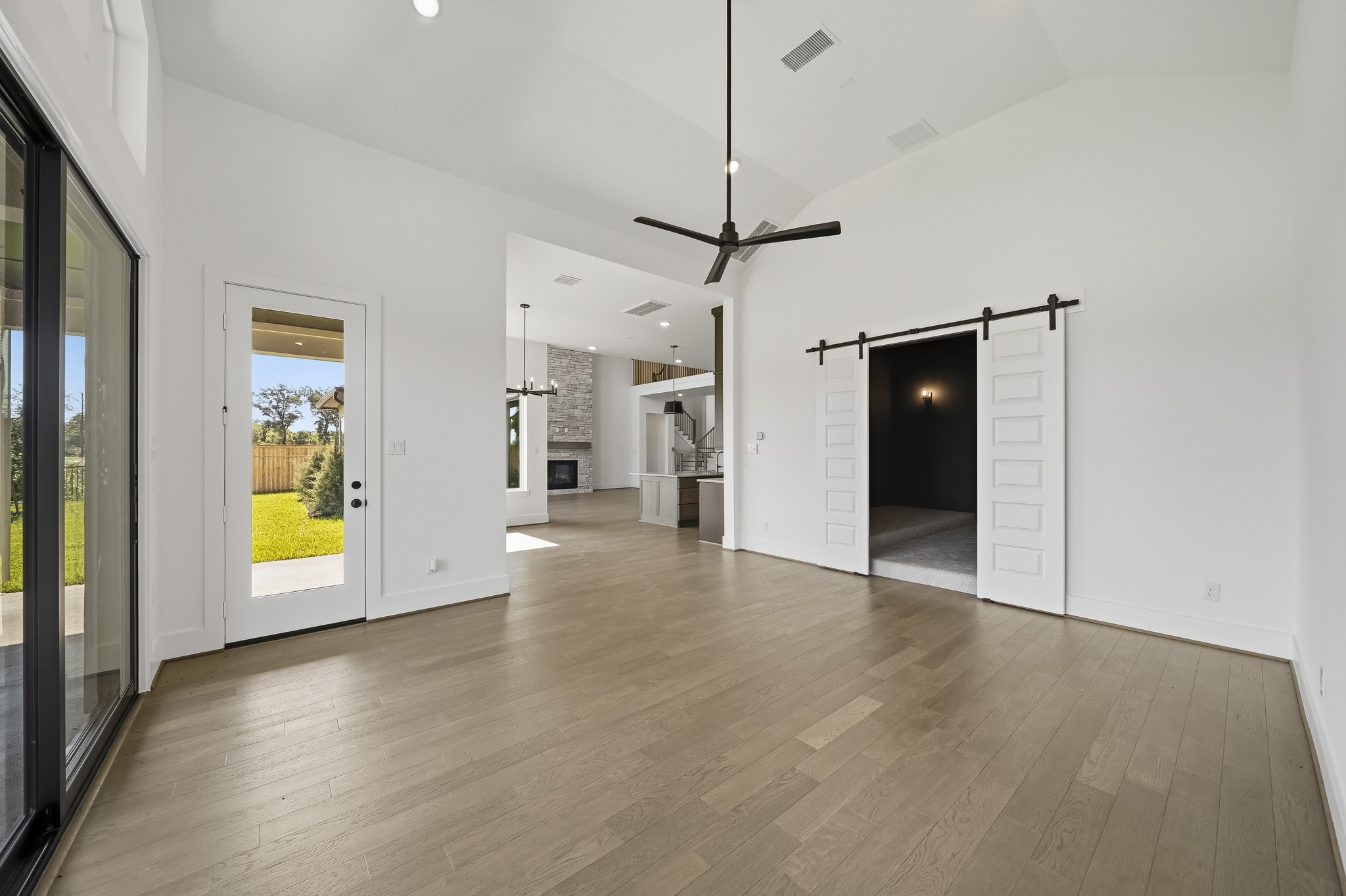11019 Stonegate Court Property Photo 18