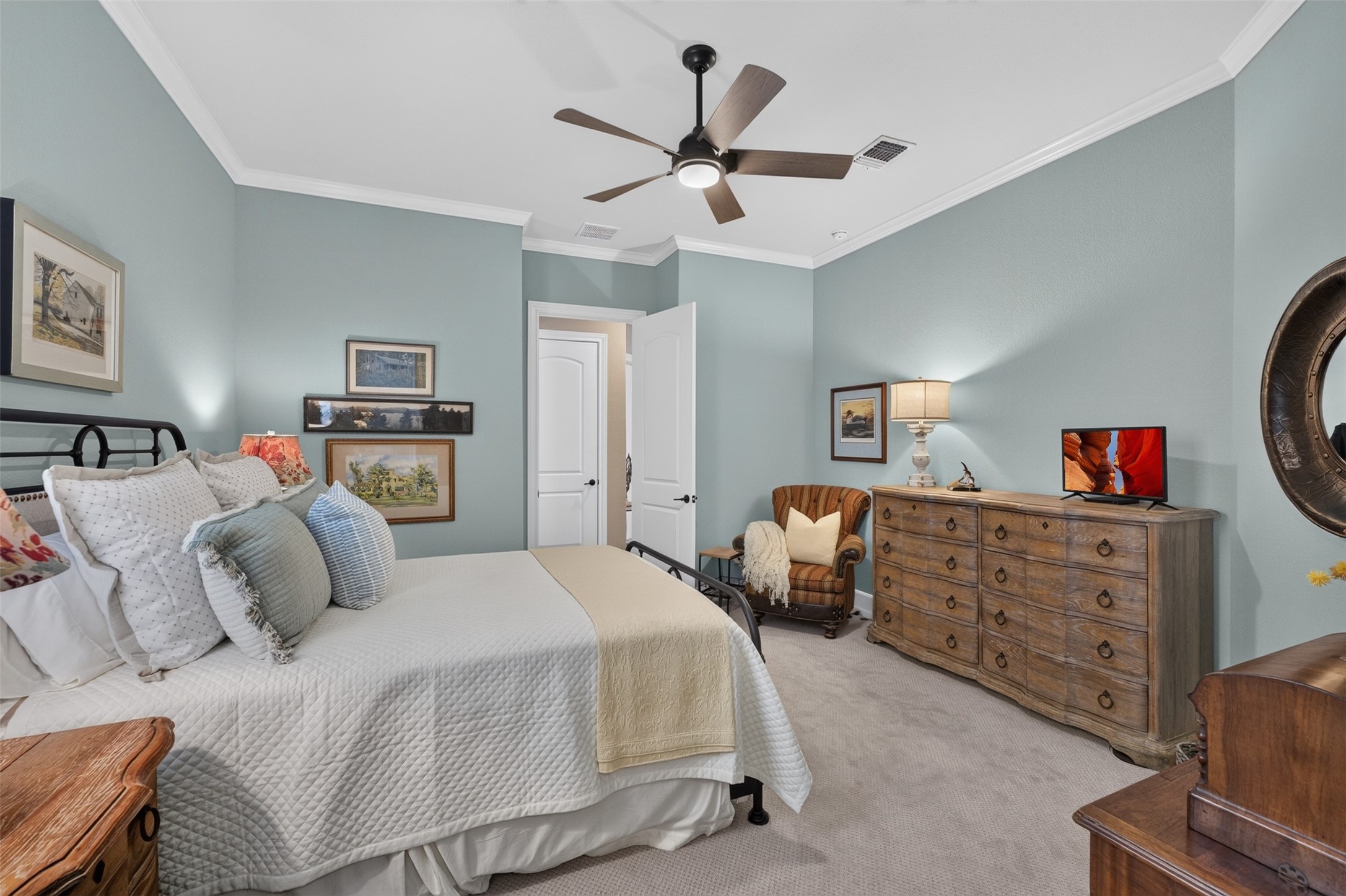 340 Belgian Court Property Photo 35