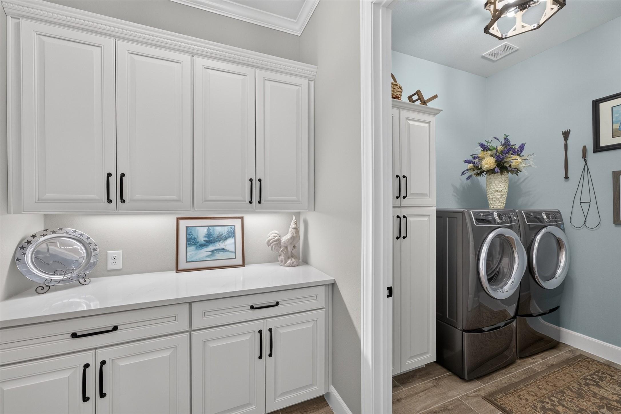 340 Belgian Court Property Photo 40