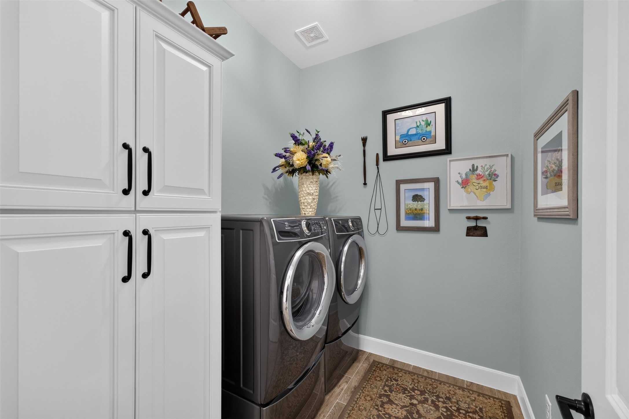 340 Belgian Court Property Photo 41