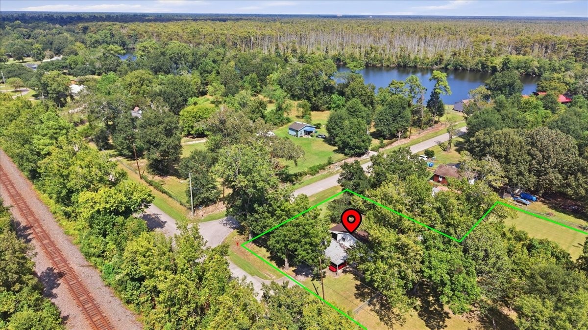 3015 Enner Property Photo 1