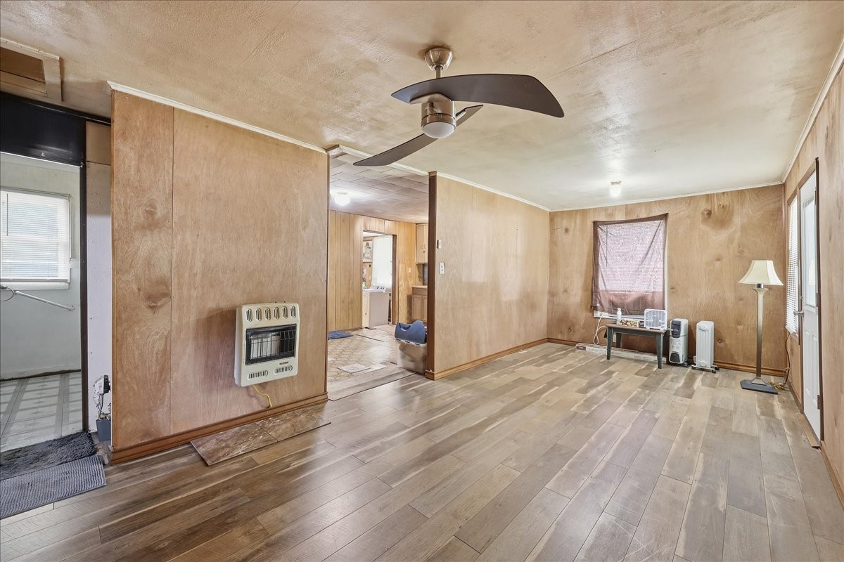 3015 Enner Property Photo 9