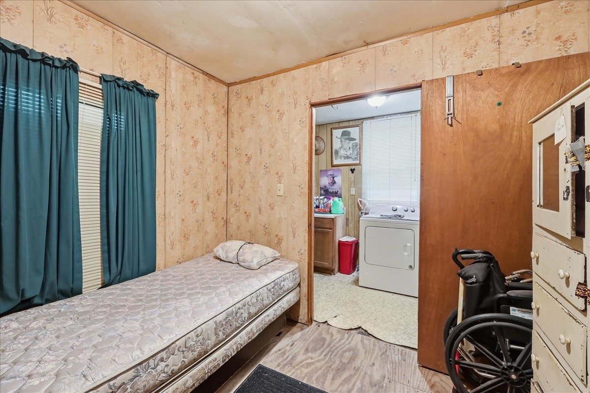 3015 Enner Property Photo 16