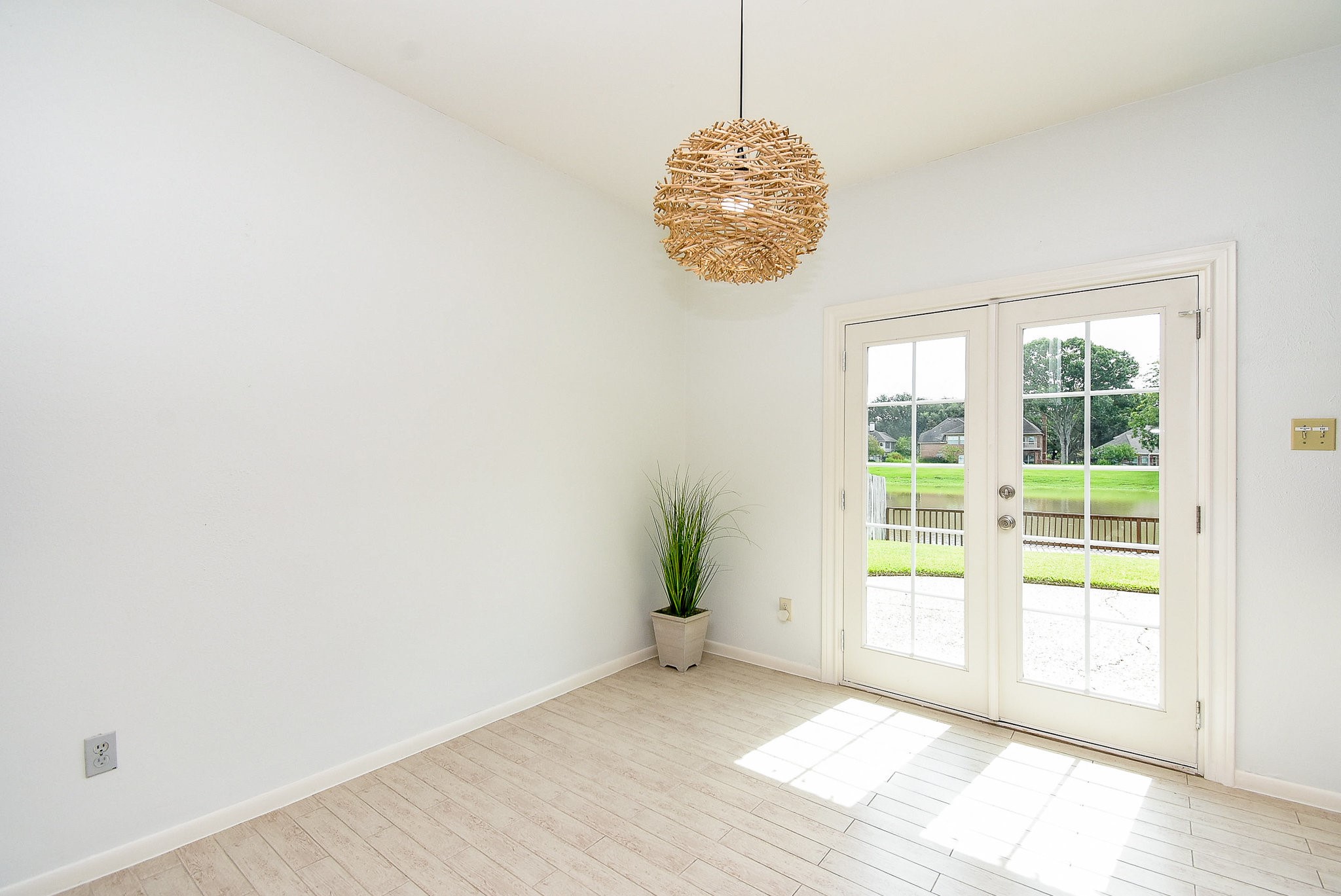 1231 Creekford Circle Property Photo 12