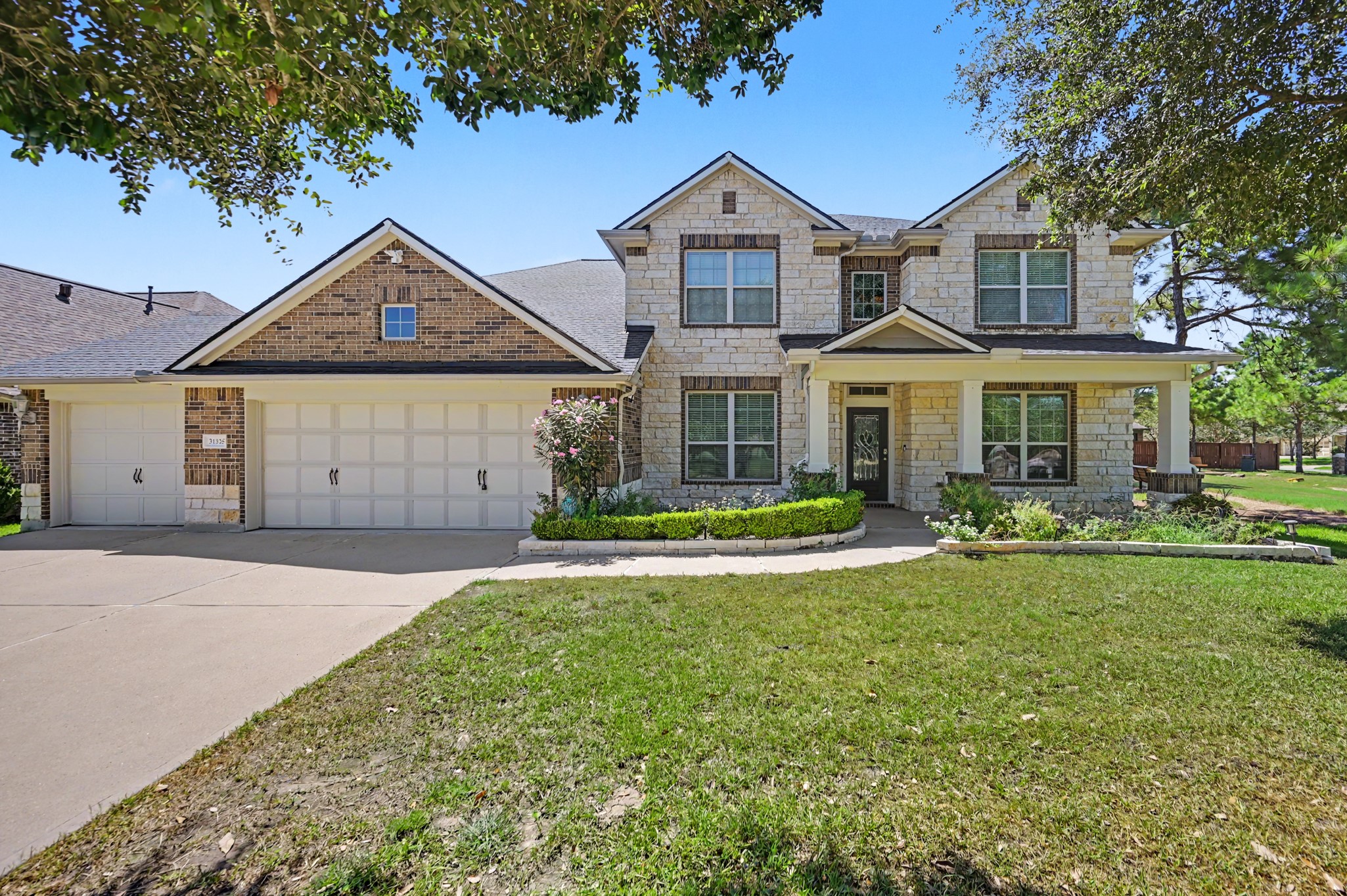 31325 Riley Woods Court Property Photo 1