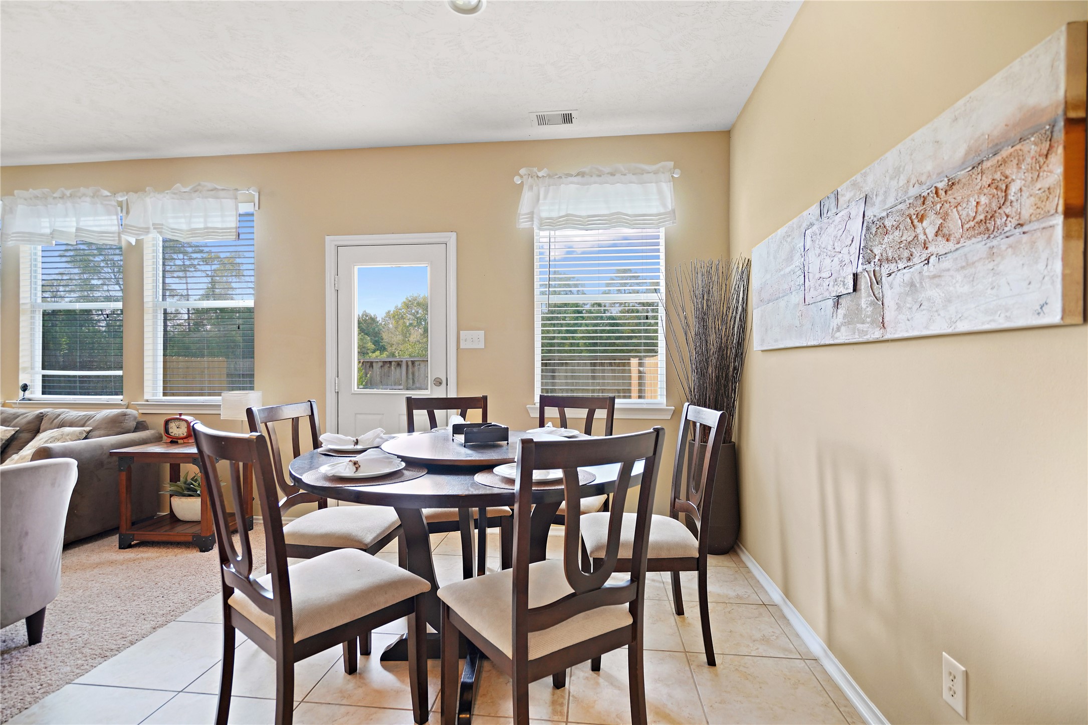 211 Bloomhill Place Property Photo 10