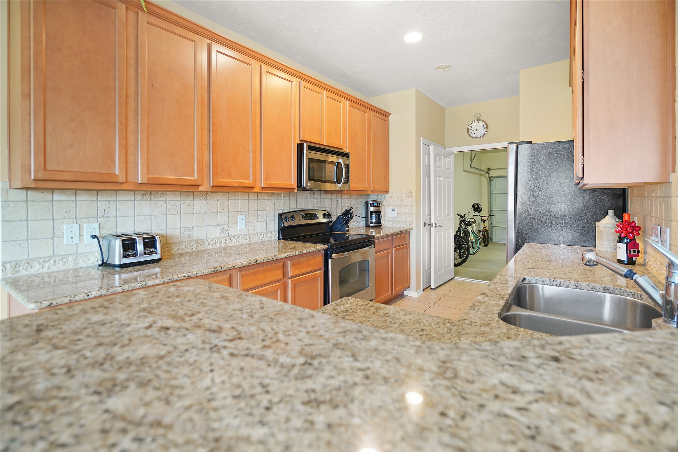 211 Bloomhill Place Property Photo 11