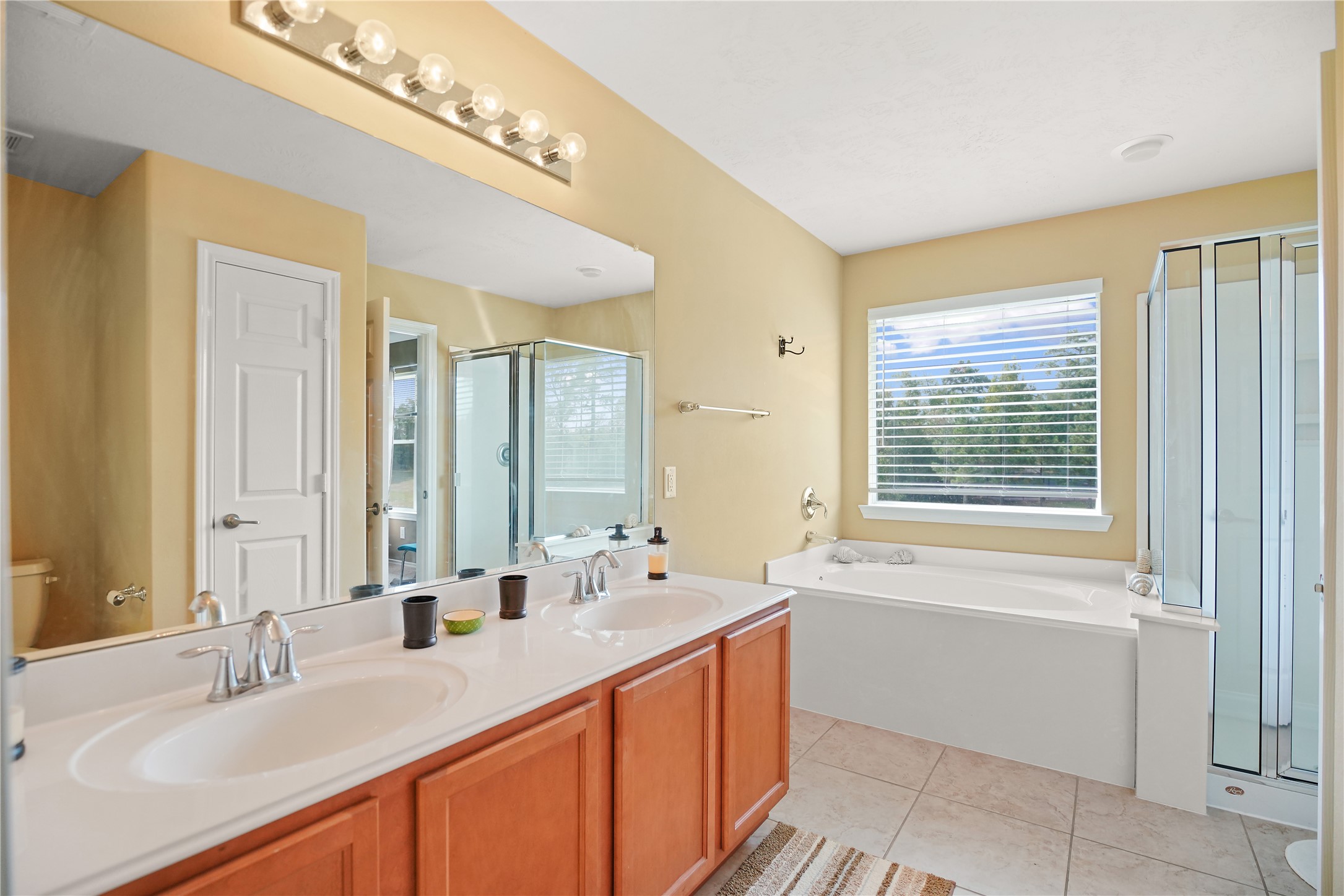 211 Bloomhill Place Property Photo 16