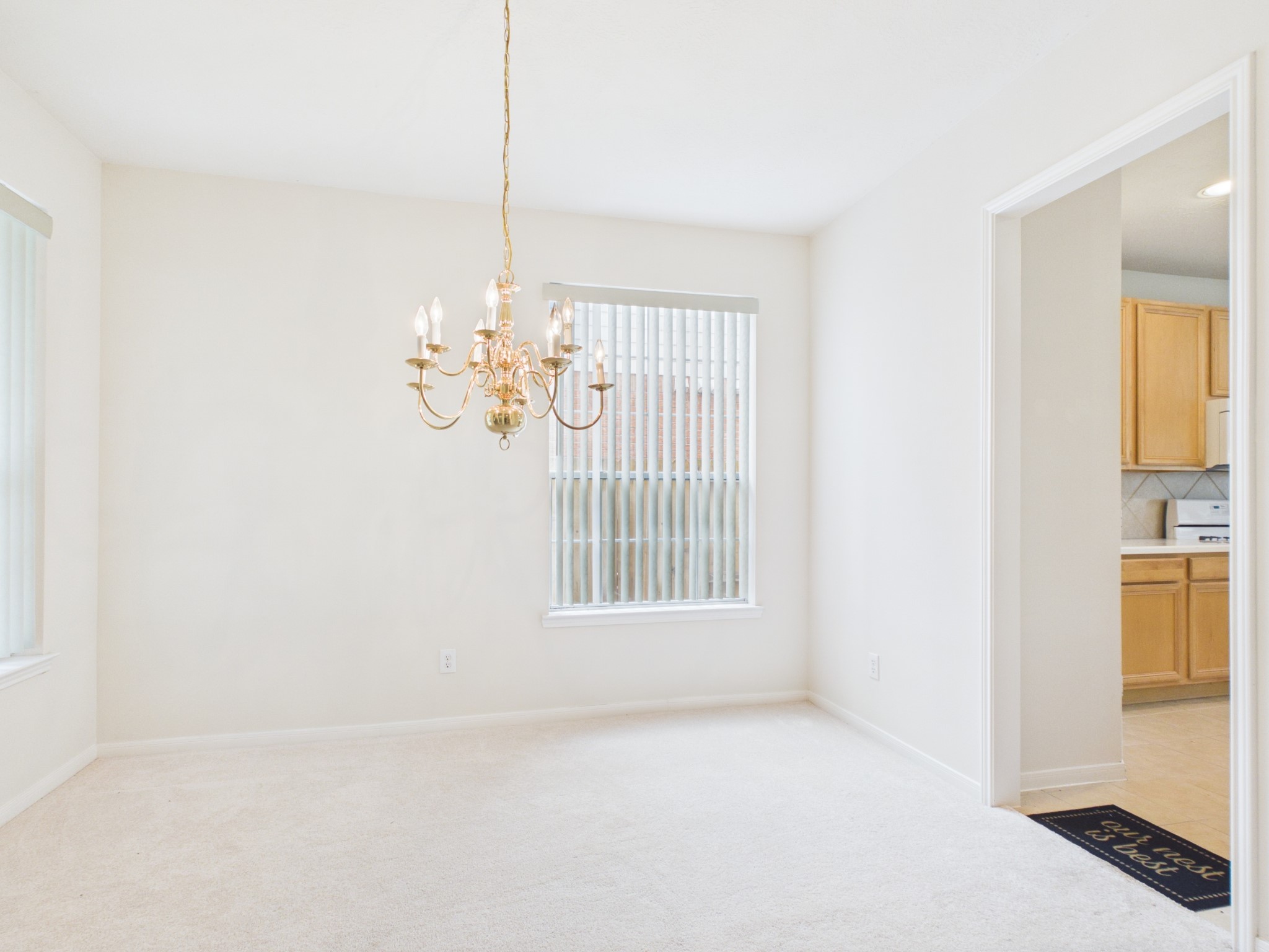 4702 Rolling View Court Property Photo 7