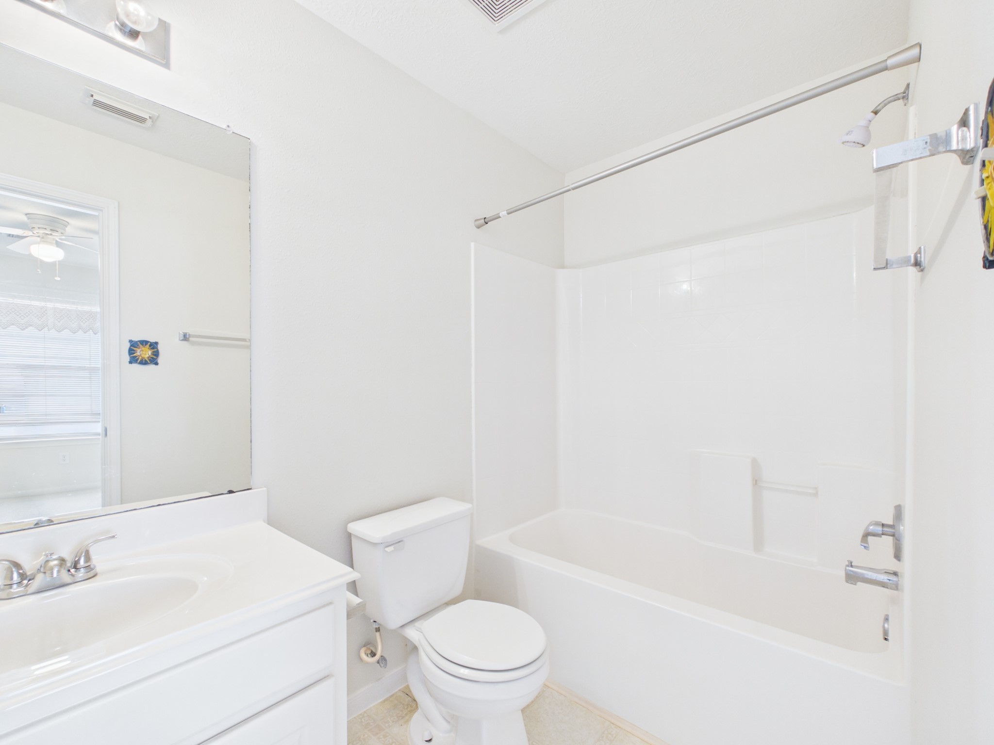 4702 Rolling View Court Property Photo 25