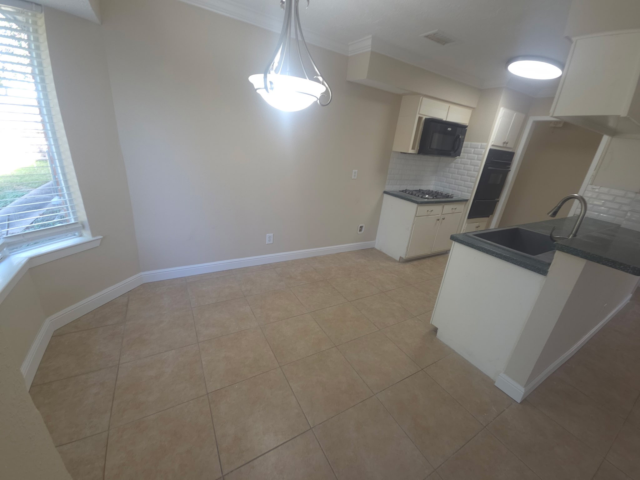 9614 Rockhurst Drive Property Photo 4