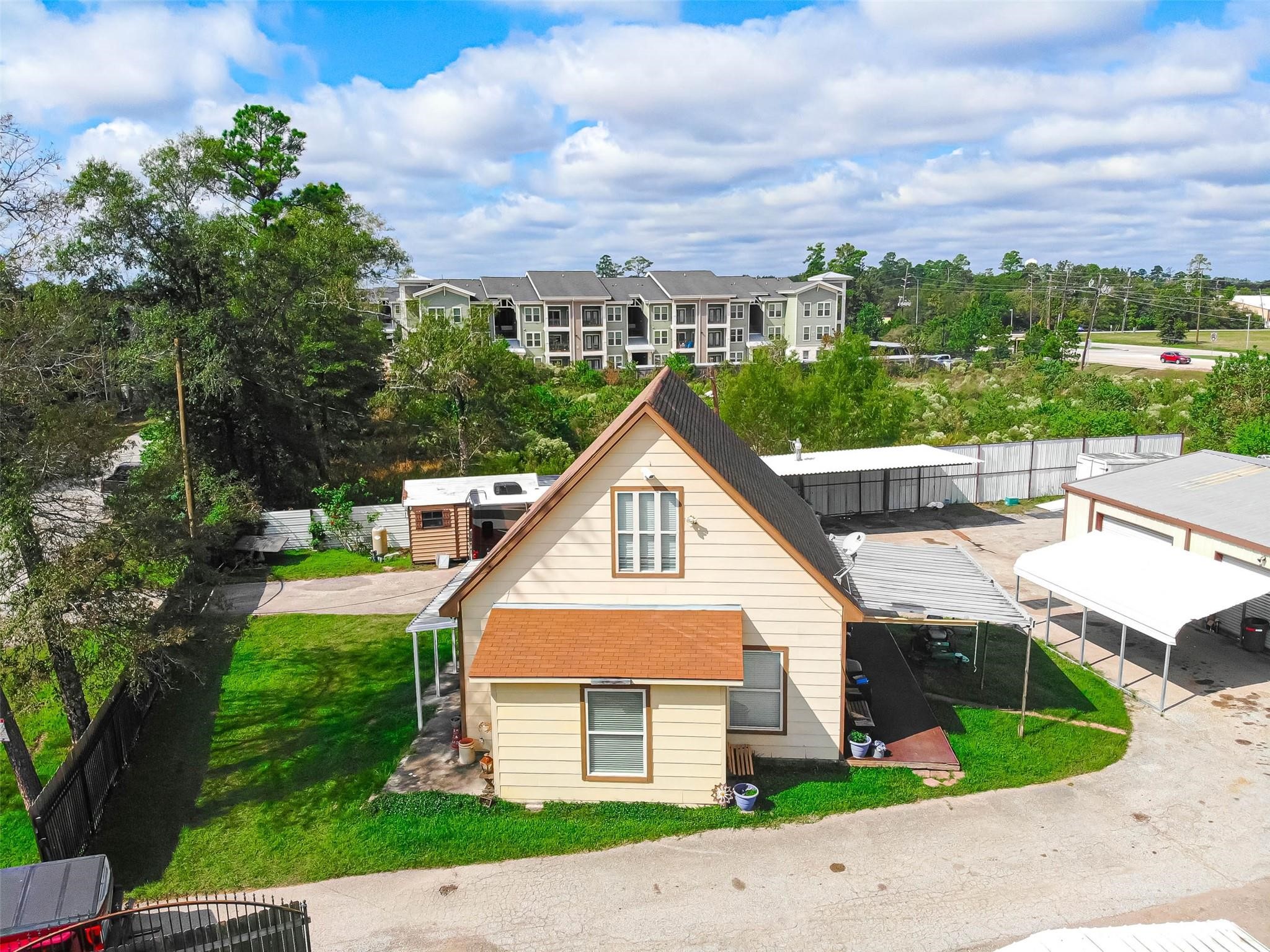 6317 Big Oaks Drive Property Photo 11