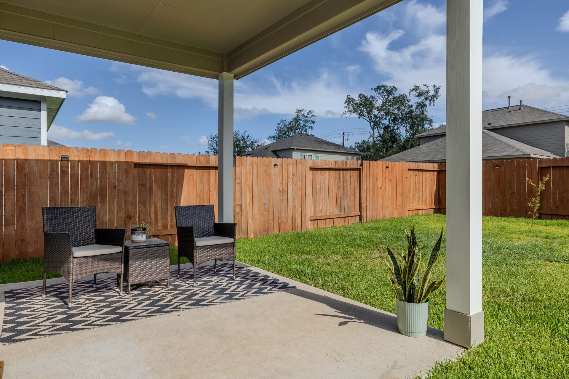 2420 Grace Property Photo 22