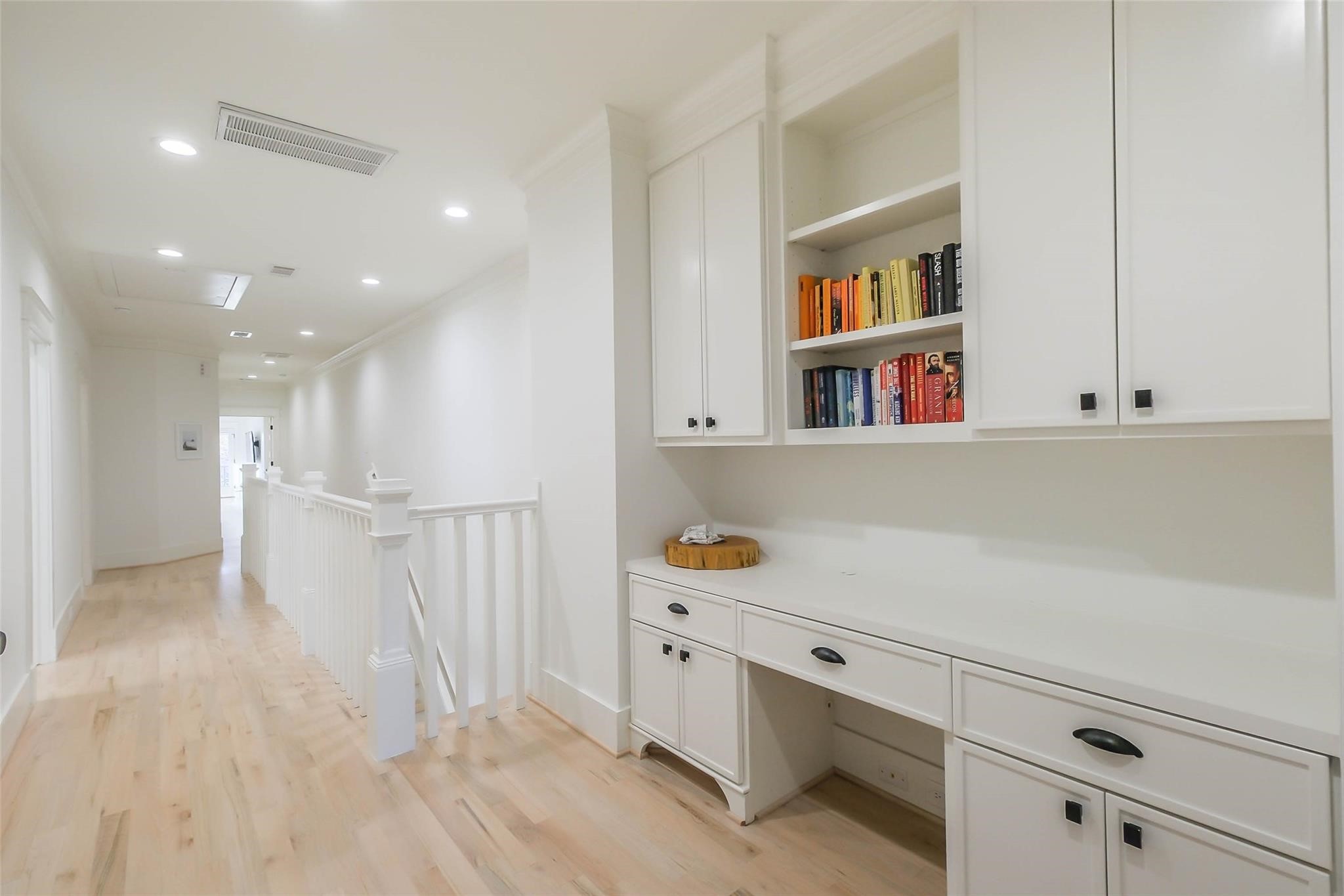 508 W 26th Street Property Photo 20