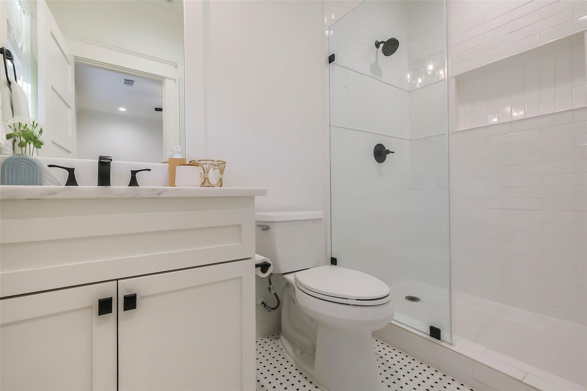 508 W 26th Street Property Photo 35