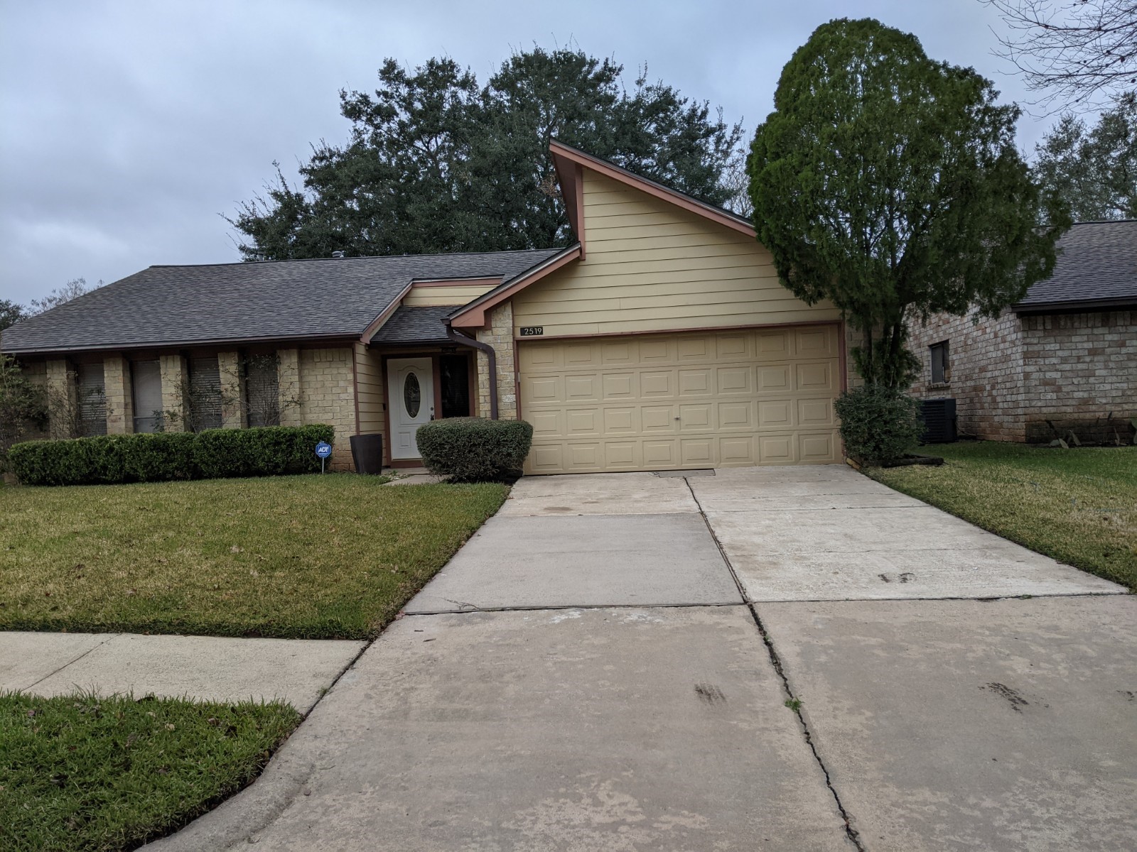 2519 Buffalo Trail Property Photo 1