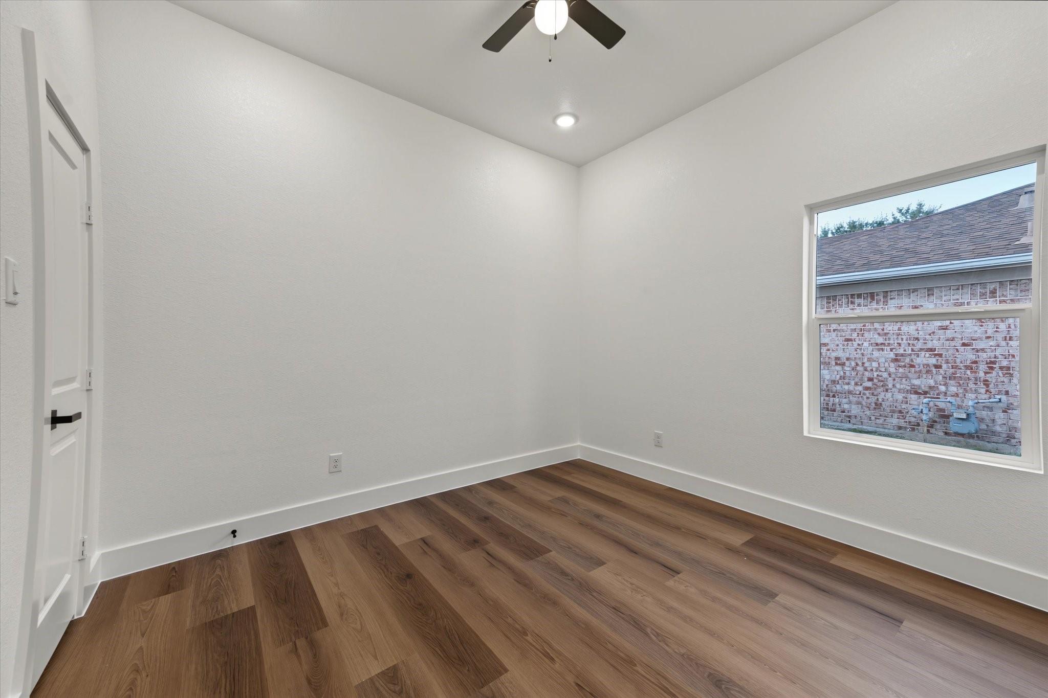 11910 Southview Street, Houston Tx 77047 Property Photo 34