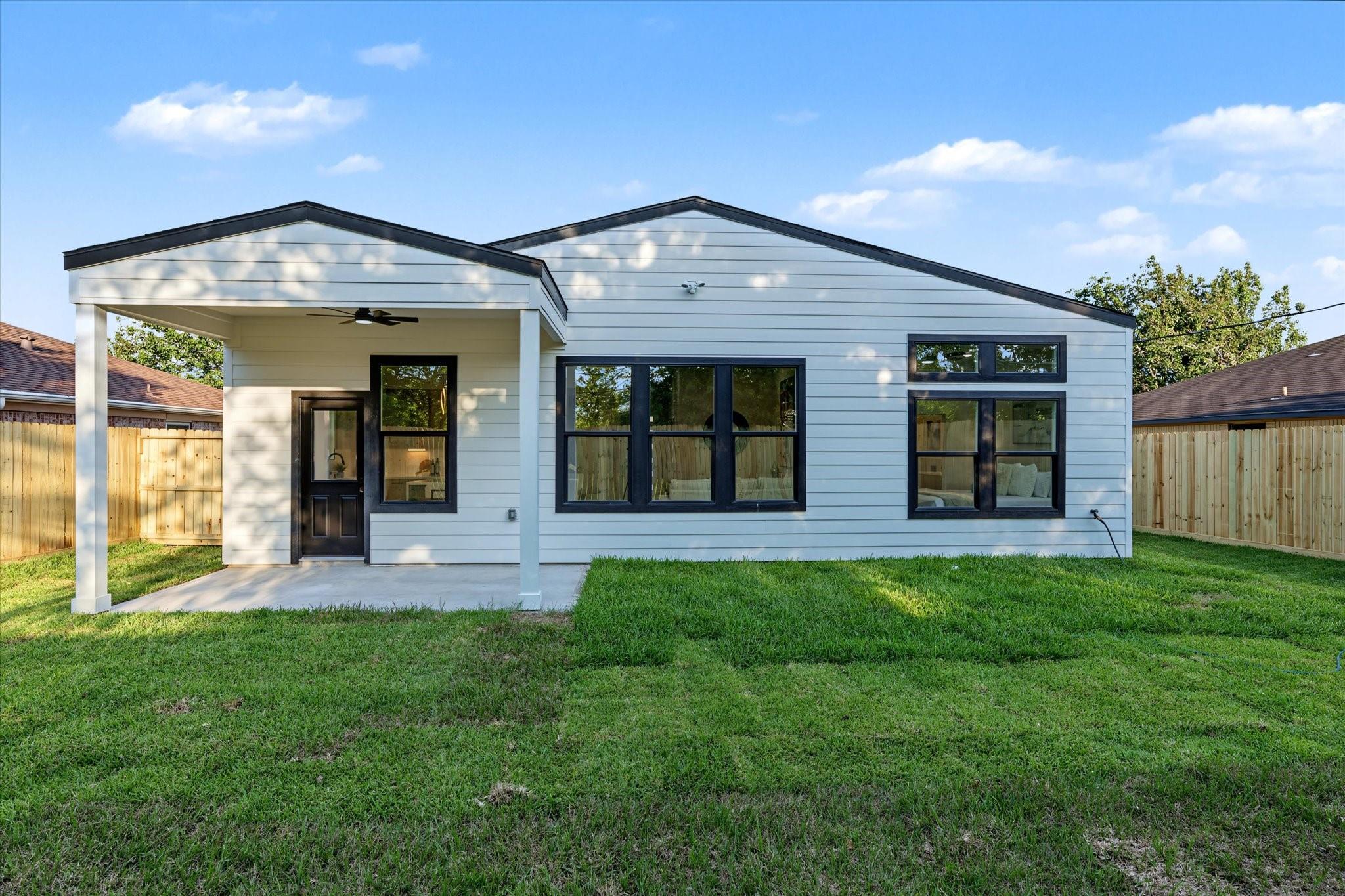 11910 Southview Street, Houston Tx 77047 Property Photo 39