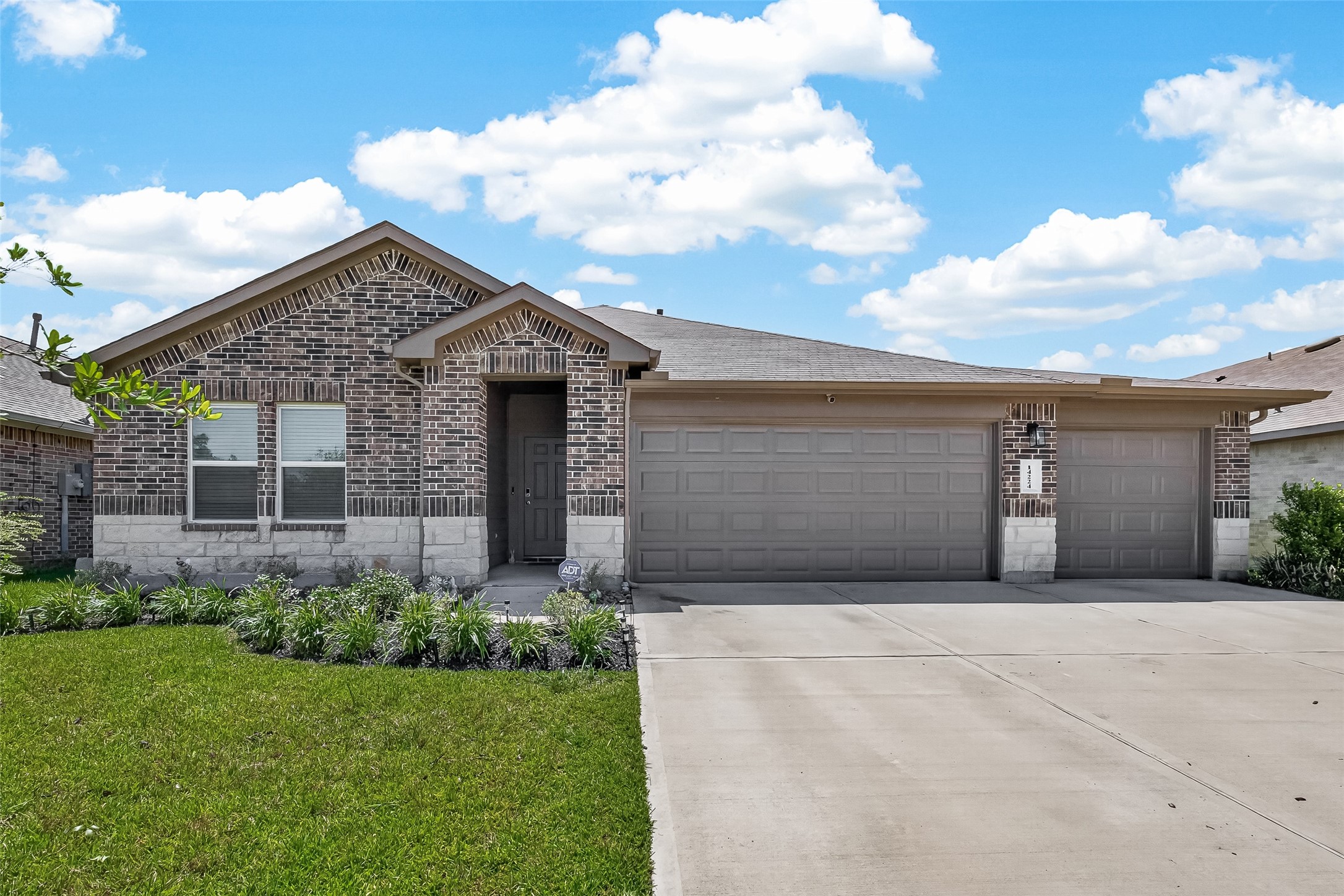 14224 Dream Road Property Photo 1