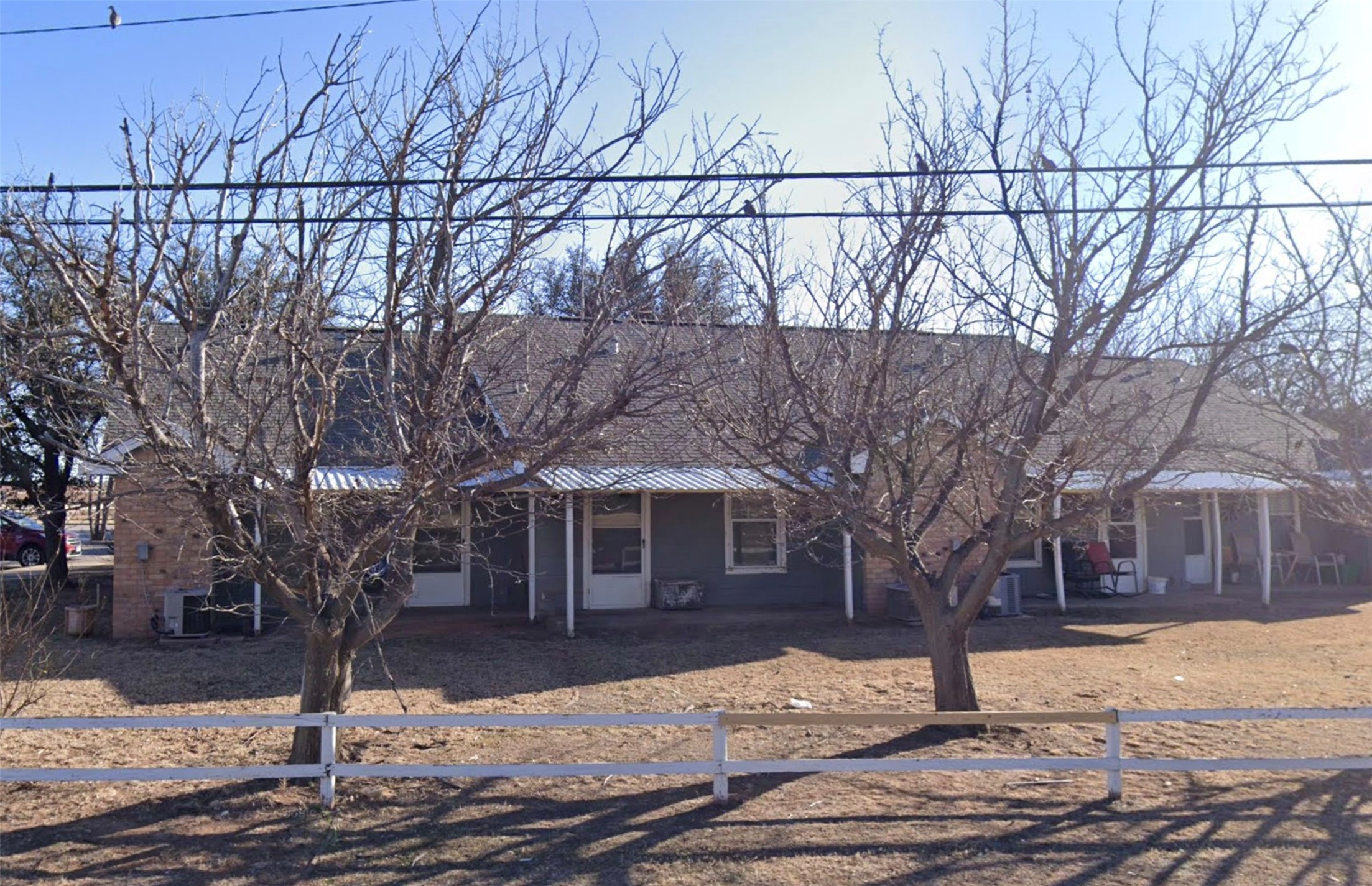 610 W 8th Street Property Photo 2