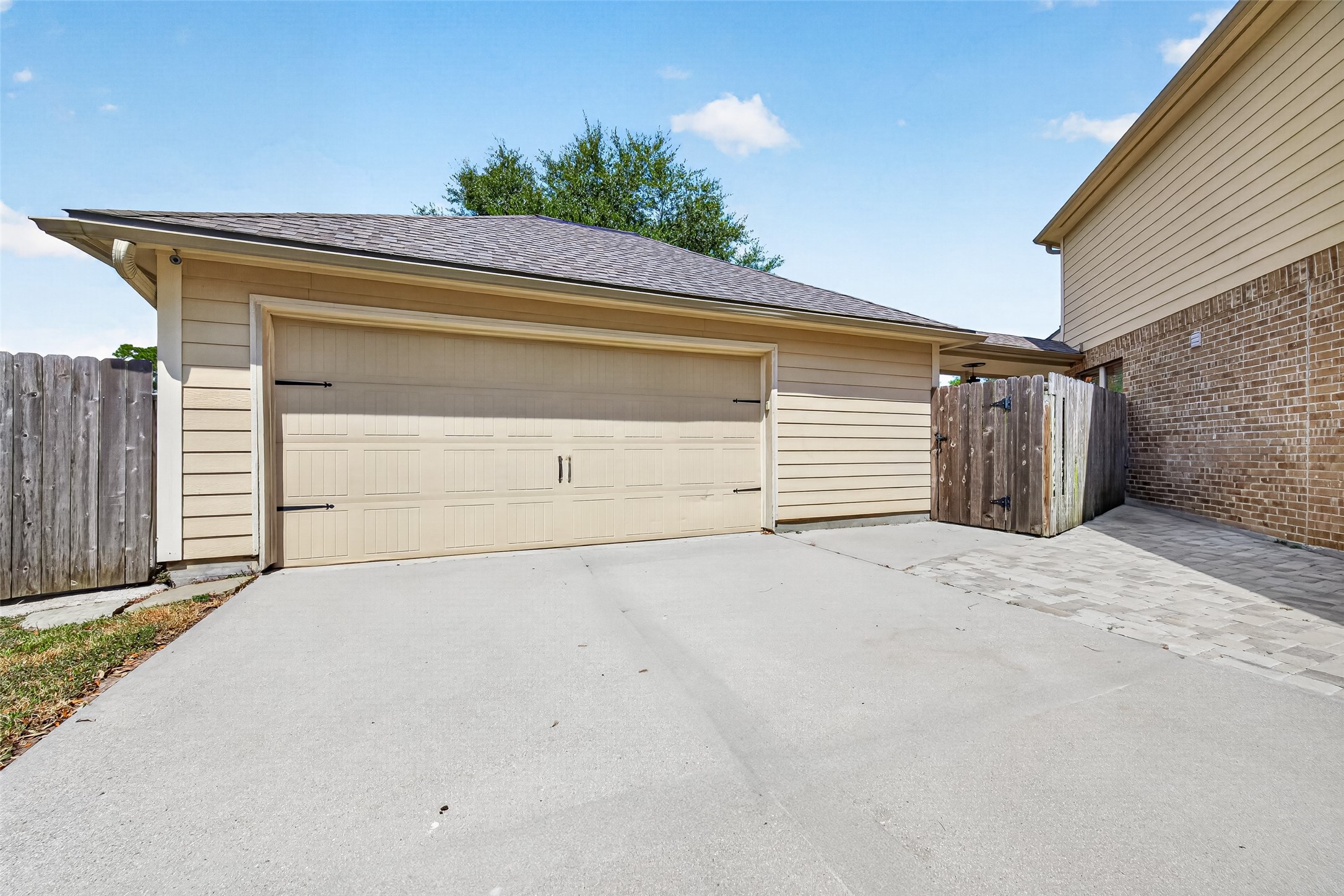 5207 Belvedere Drive Property Photo 3