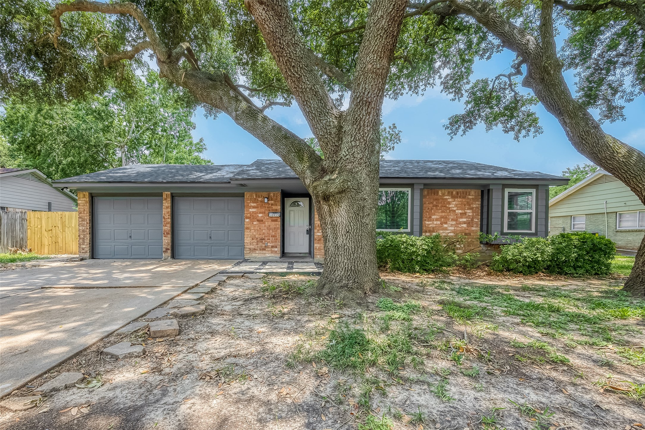 10935 Gulfdale Drive Property Photo 1