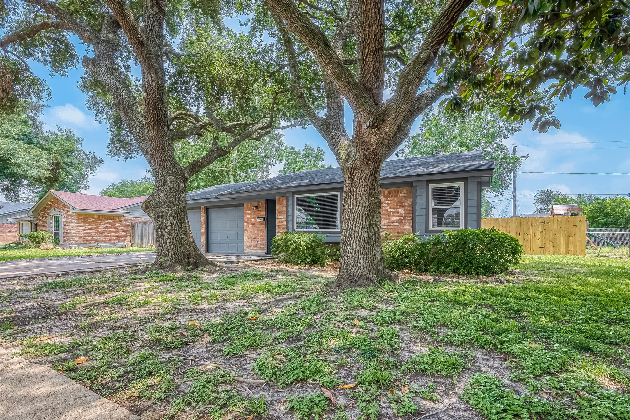 10935 Gulfdale Drive Property Photo 8