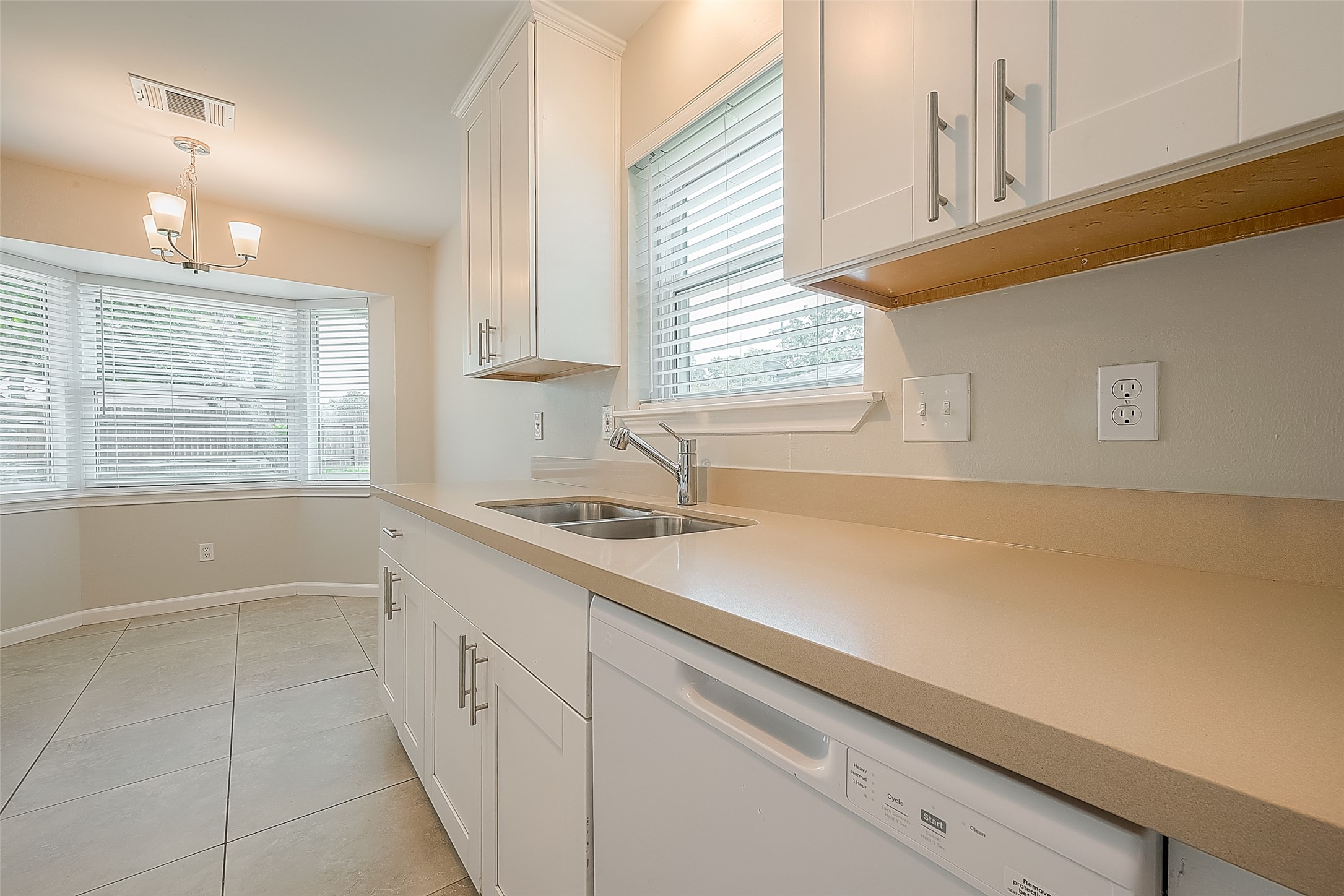 10935 Gulfdale Drive Property Photo 20
