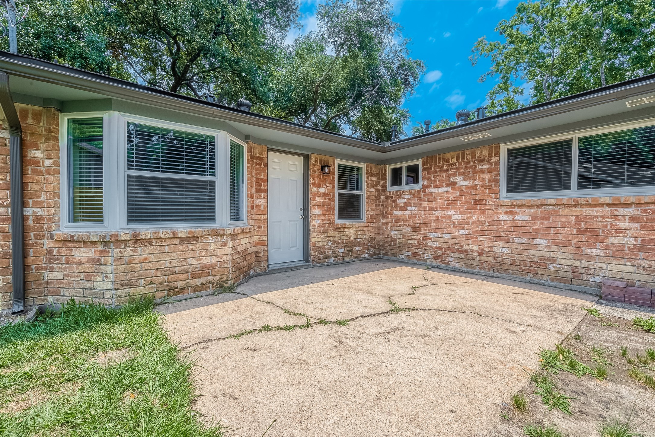 10935 Gulfdale Drive Property Photo 37