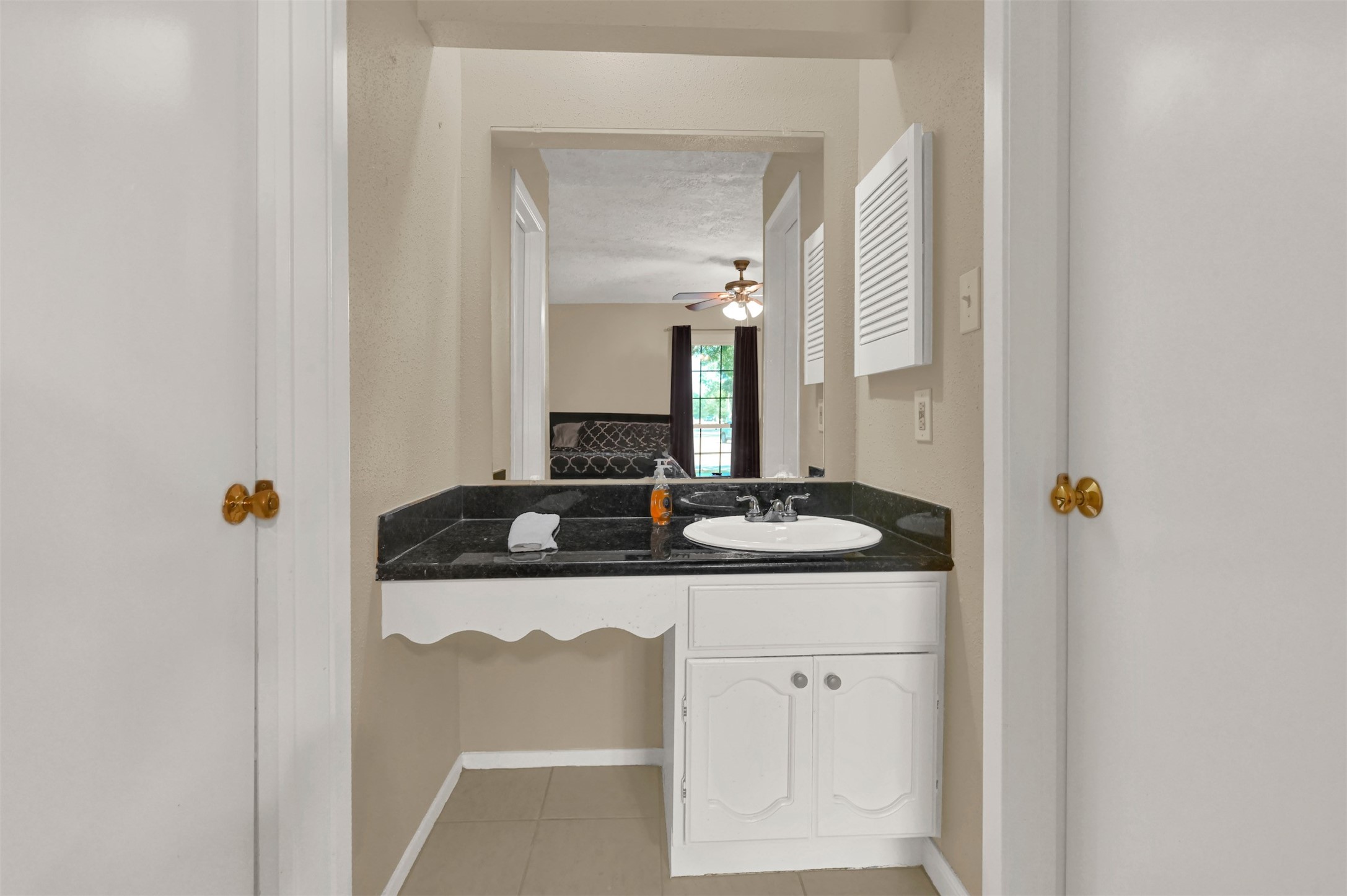 14102 Sylvia Drive Property Photo 17