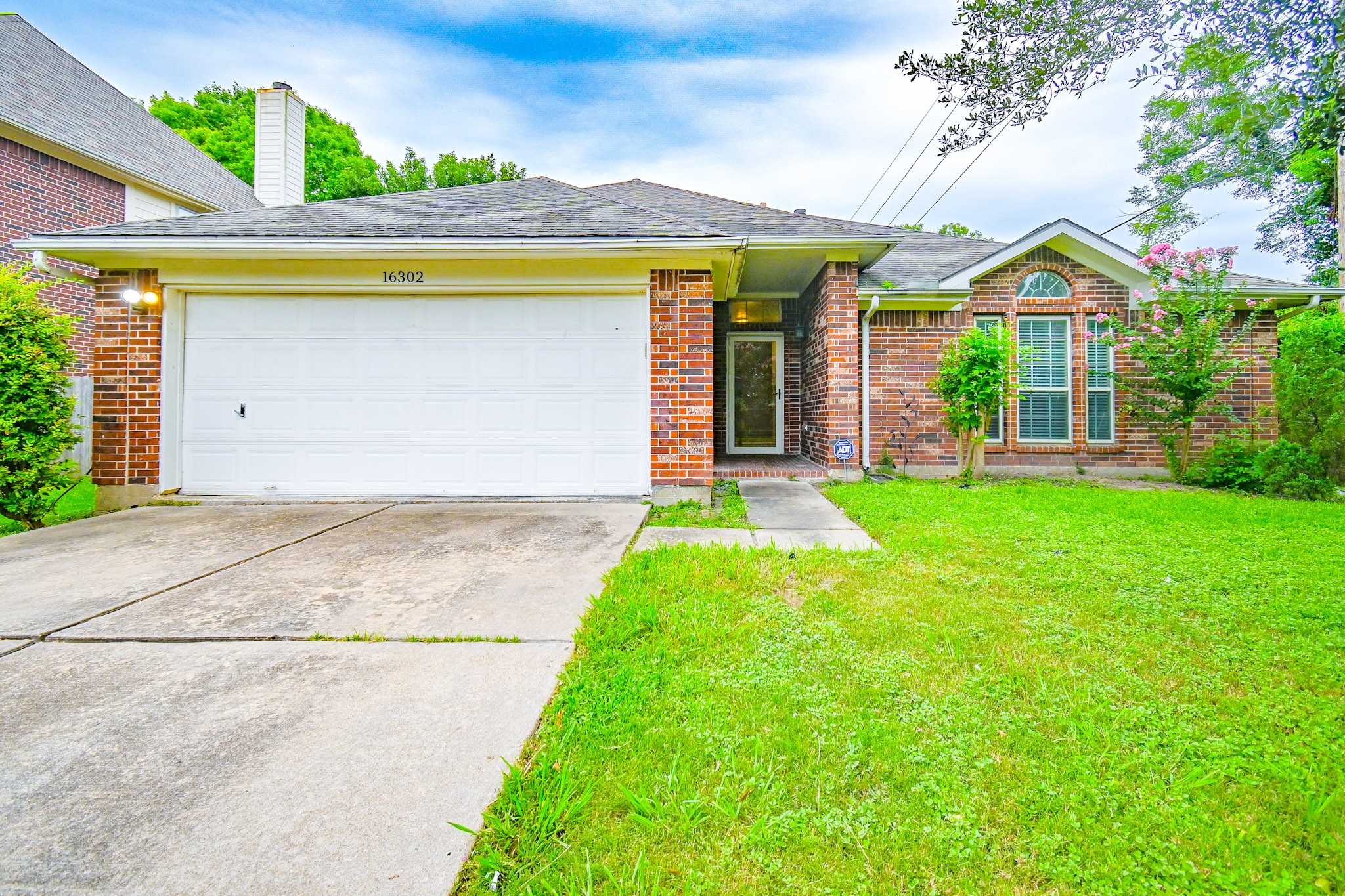 16302 Ash Point Lane Property Photo 1