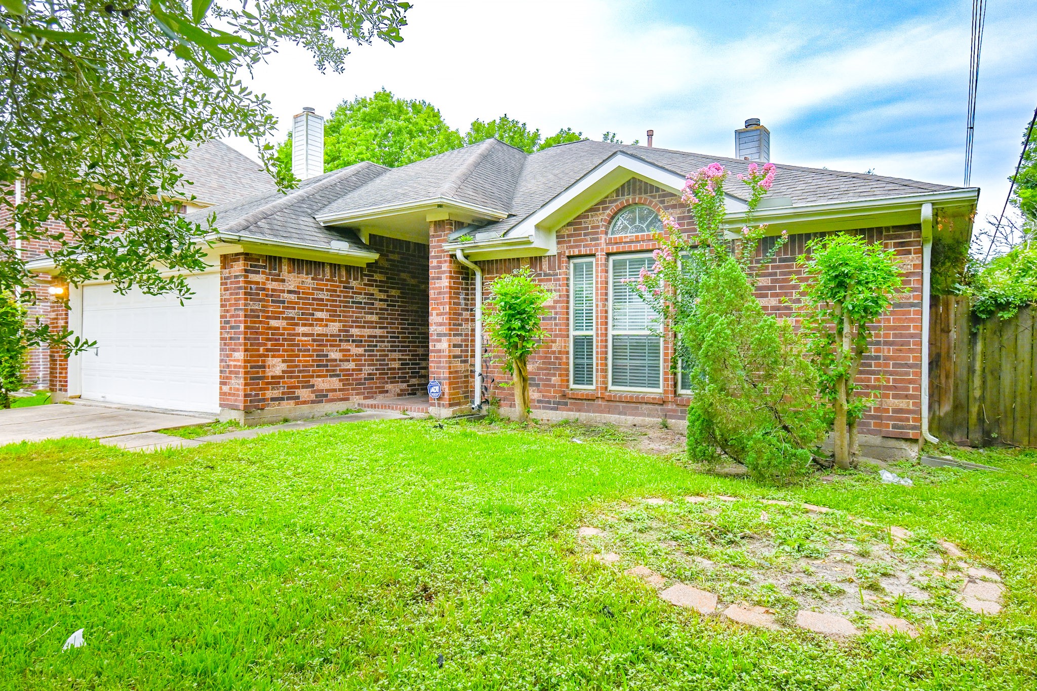 16302 Ash Point Lane Property Photo 3