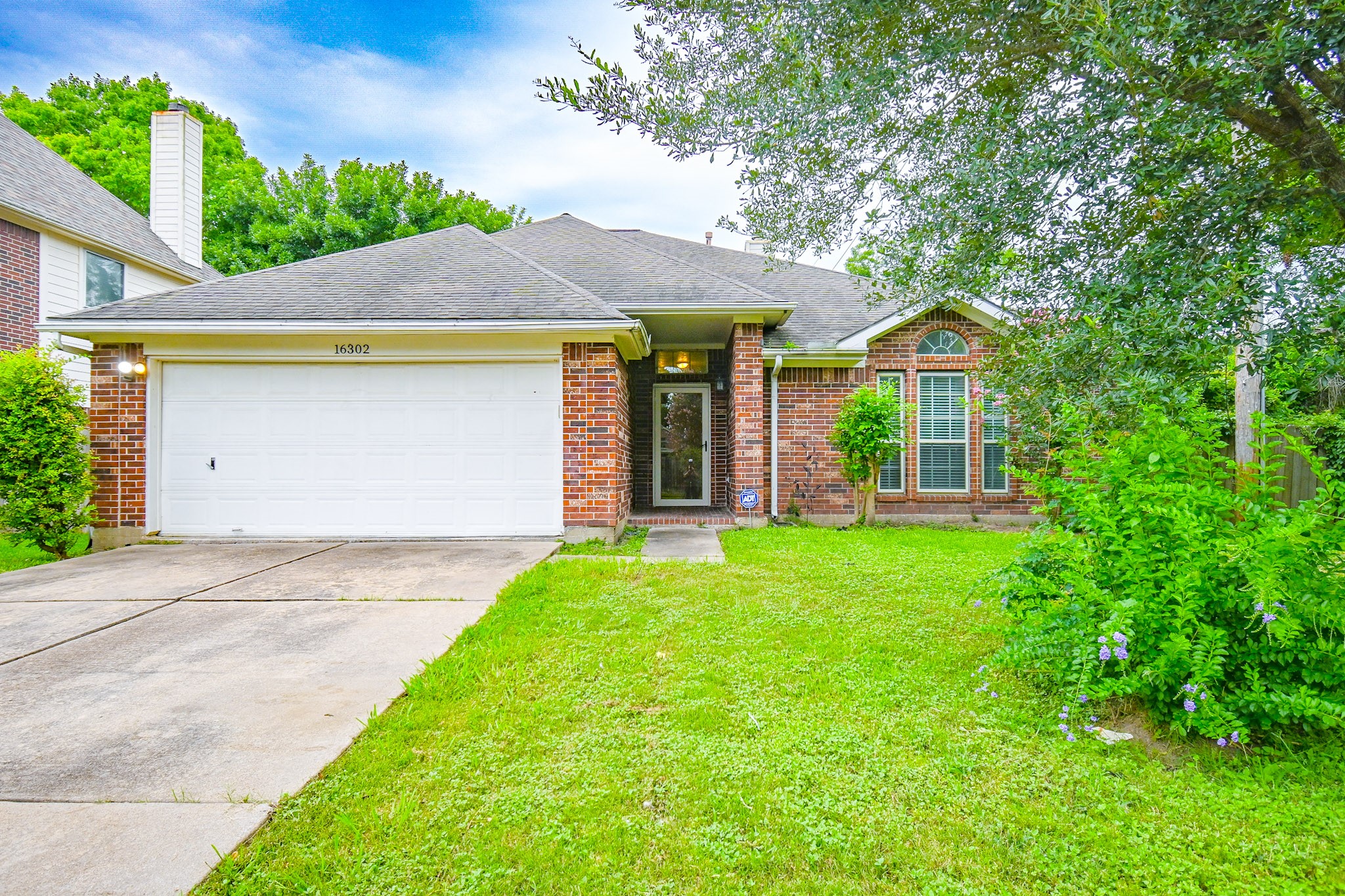 16302 Ash Point Lane Property Photo 4