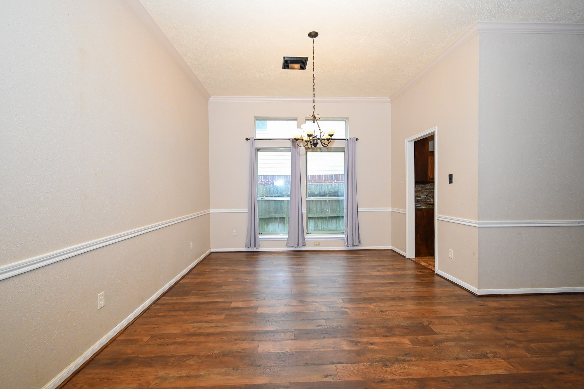 16302 Ash Point Lane Property Photo 7
