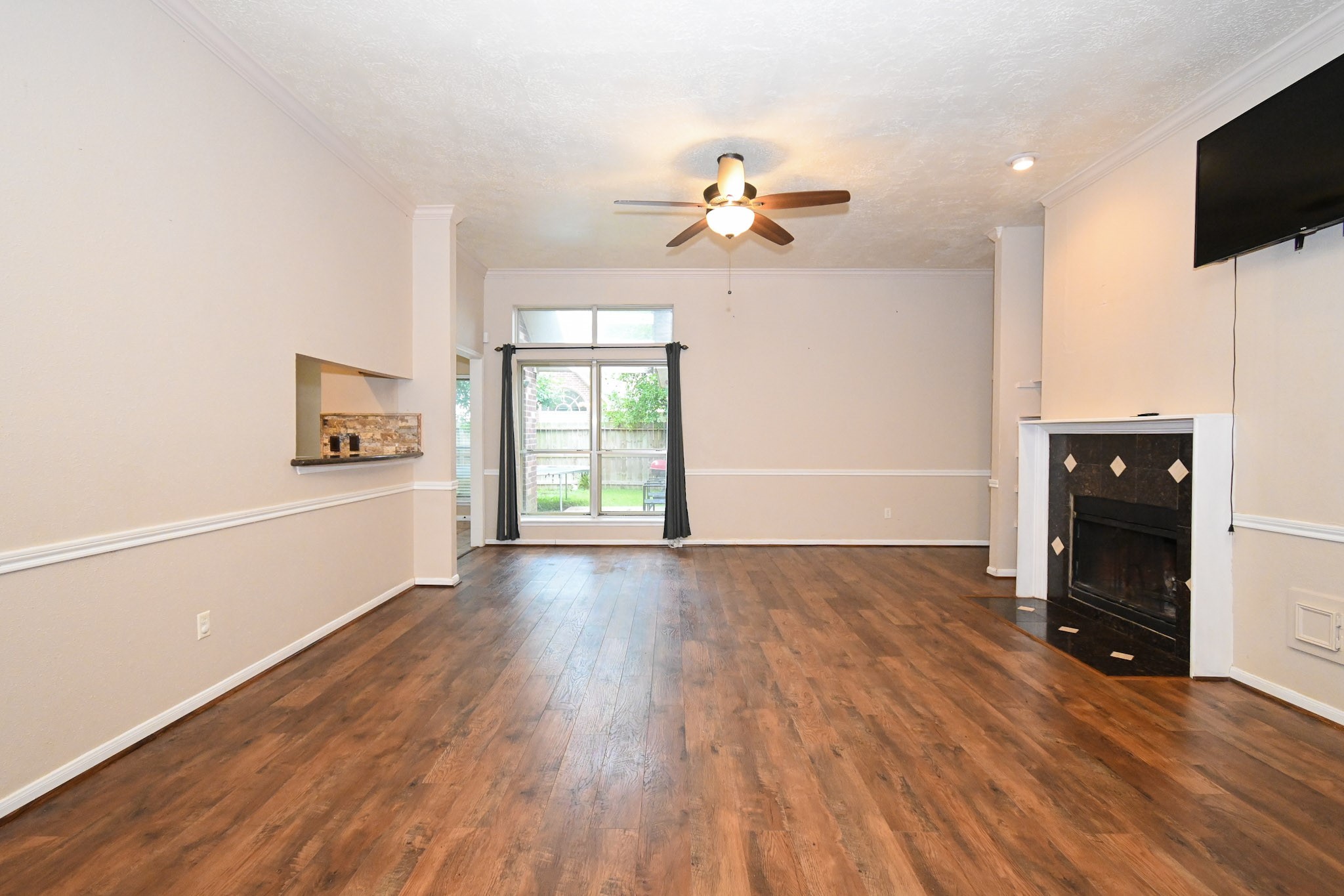 16302 Ash Point Lane Property Photo 9