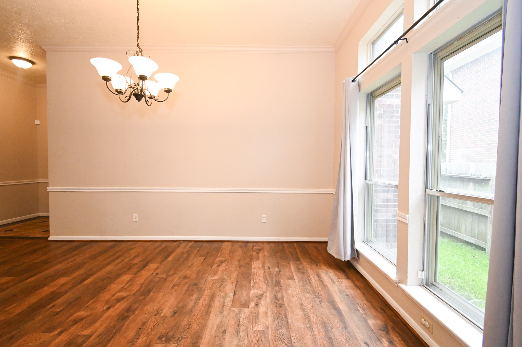 16302 Ash Point Lane Property Photo 11