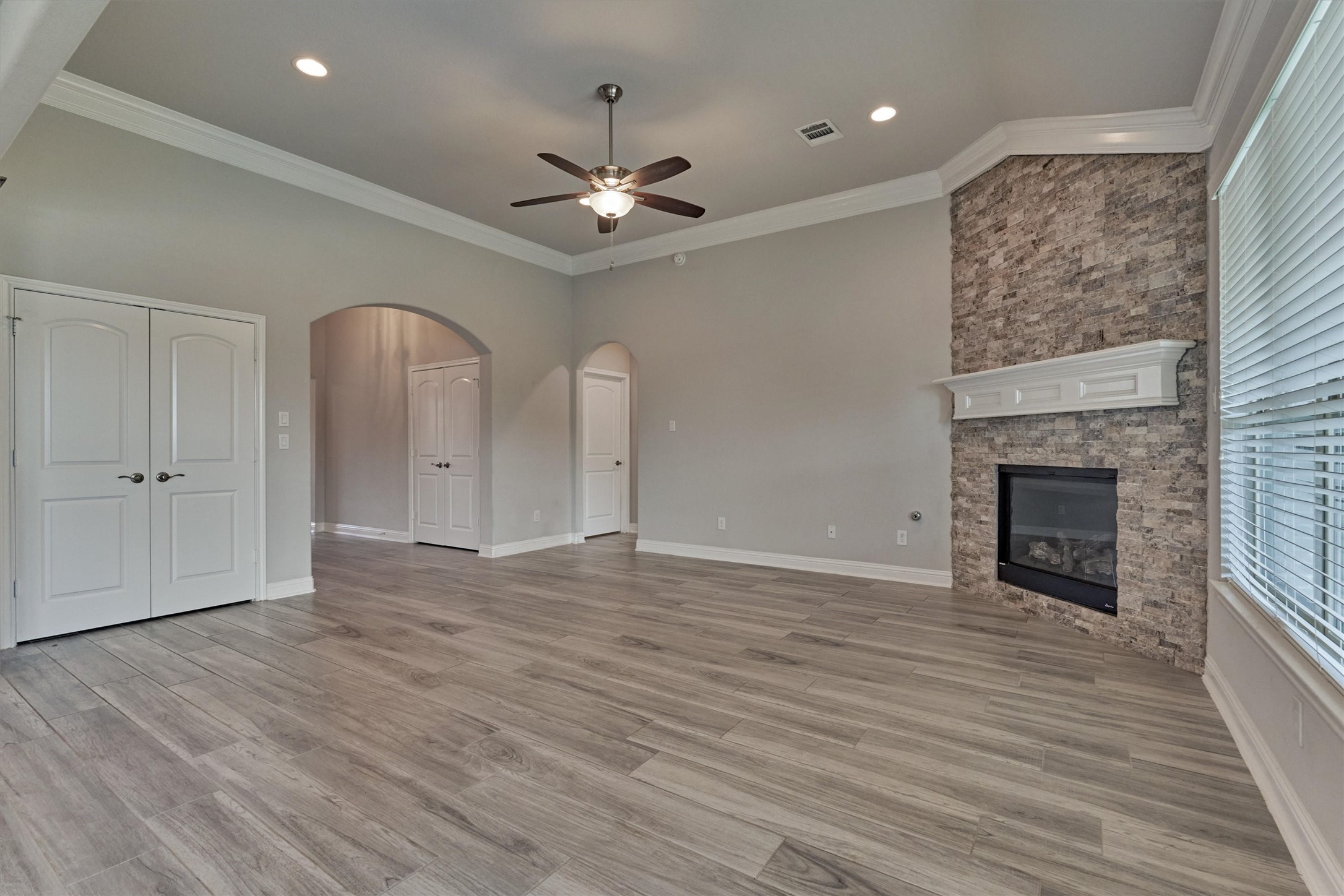 180 Racetrack Lane Property Photo 14
