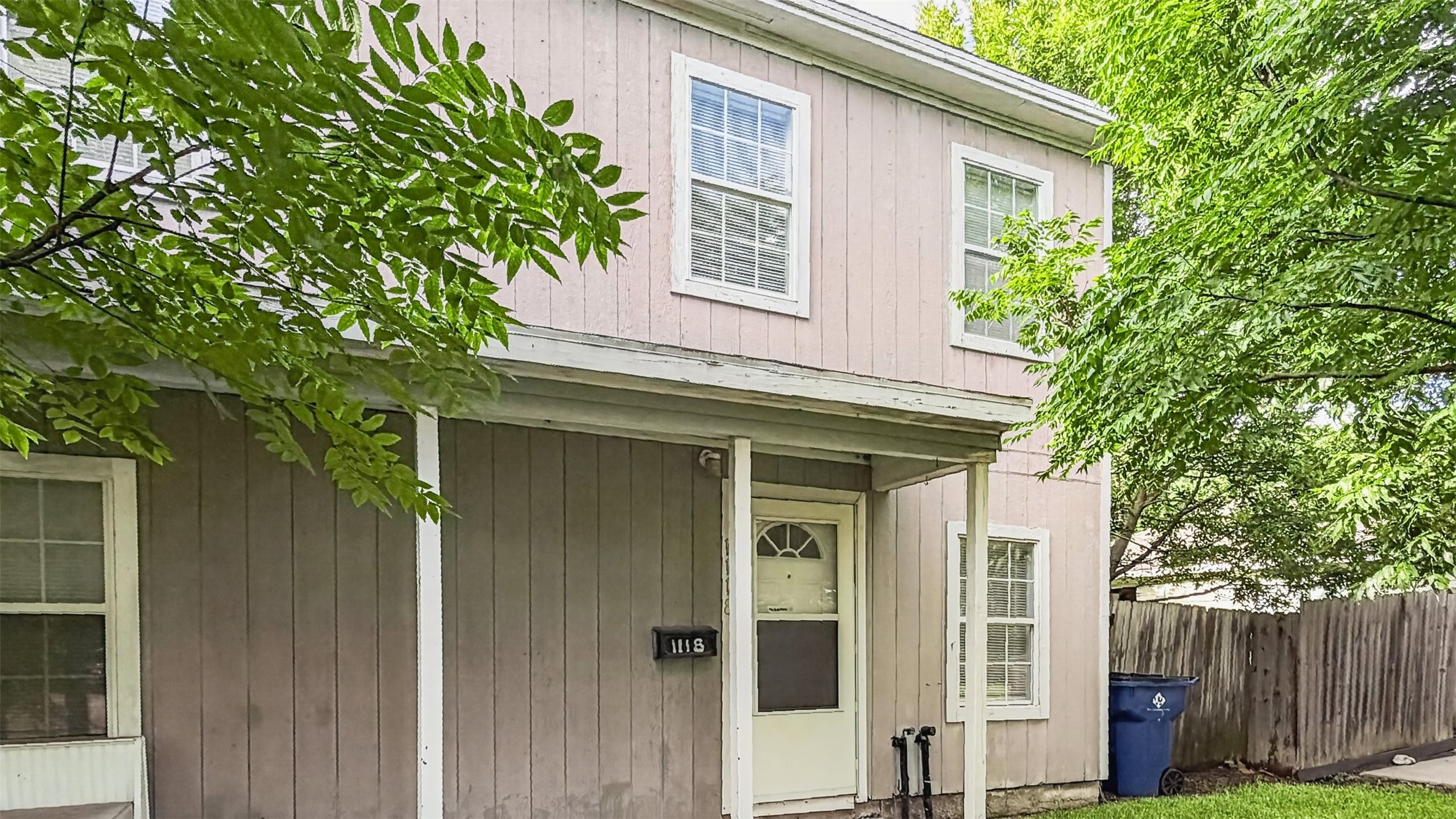 1118 Hunter Drive A Property Photo 1