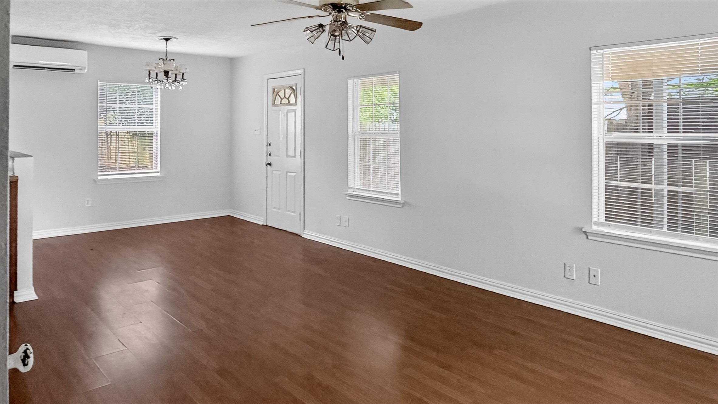 1118 Hunter Drive A Property Photo 4