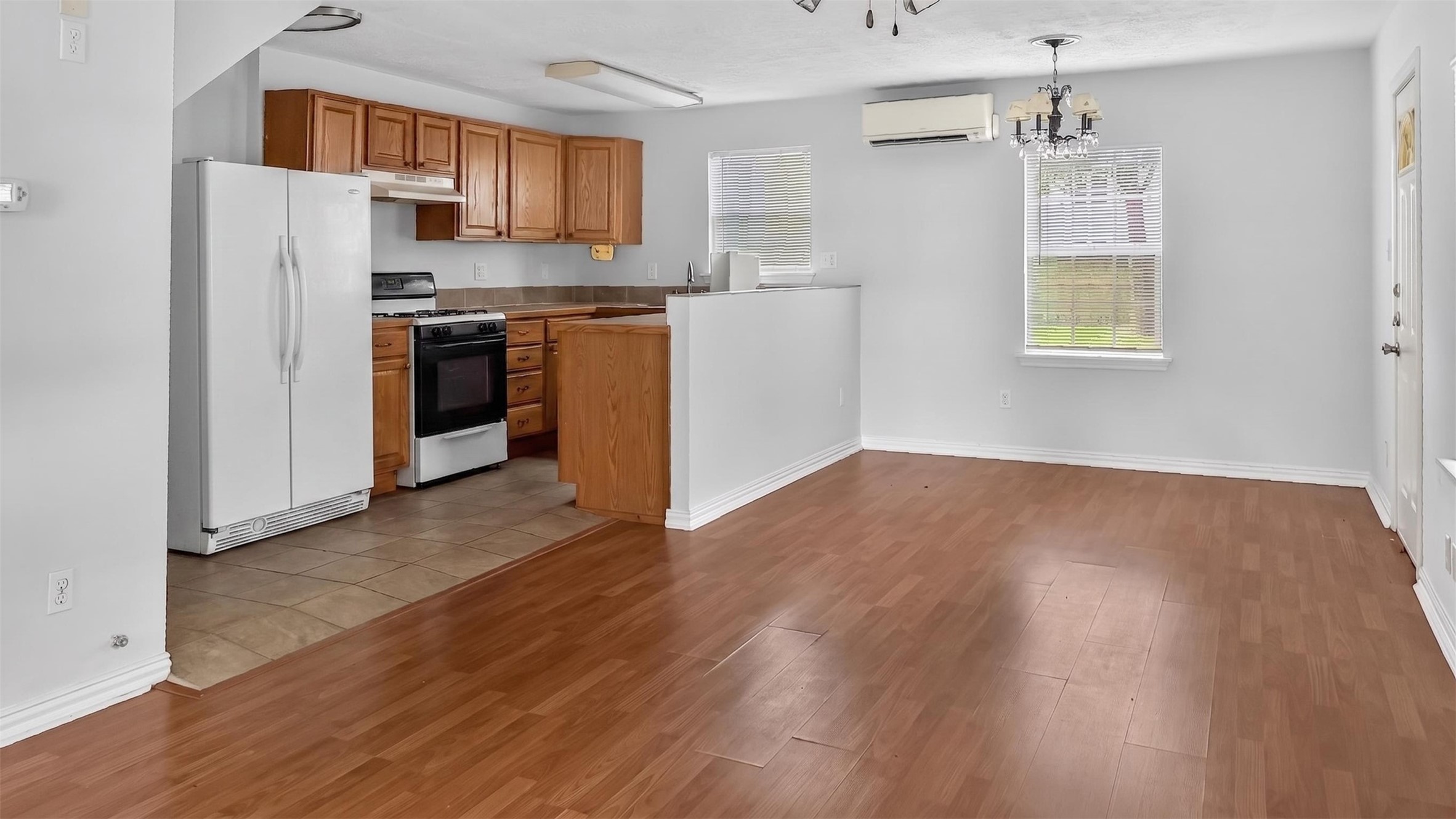 1118 Hunter Drive A Property Photo 5
