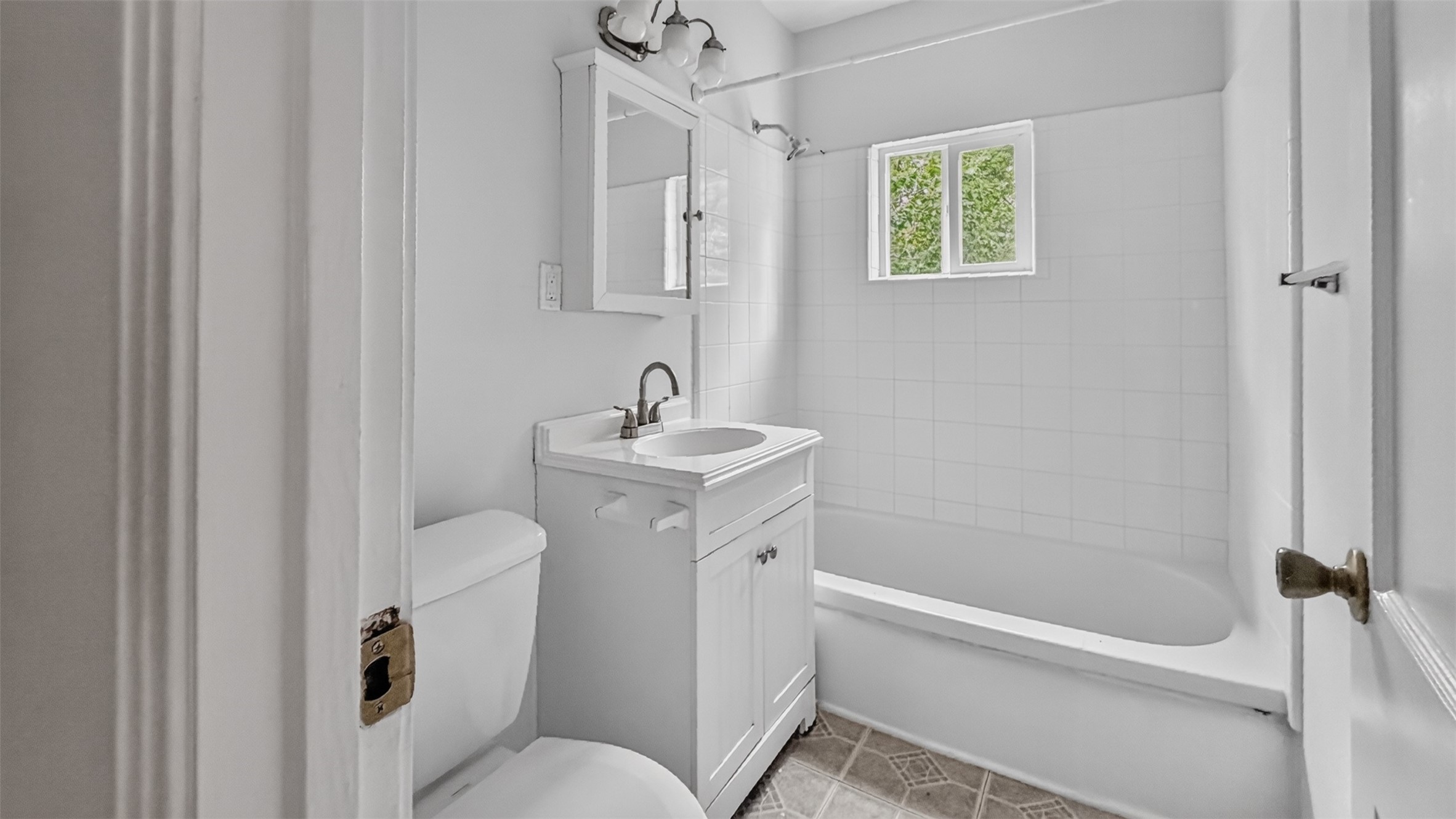 1118 Hunter Drive A Property Photo 10