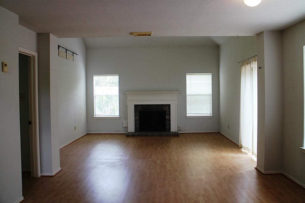 5602 S Magazine Circle Property Photo 2
