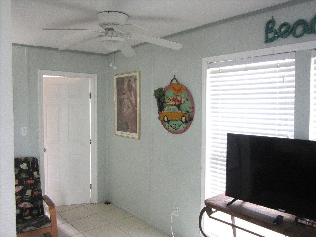 21639 San Luis Pass Road Property Photo 13